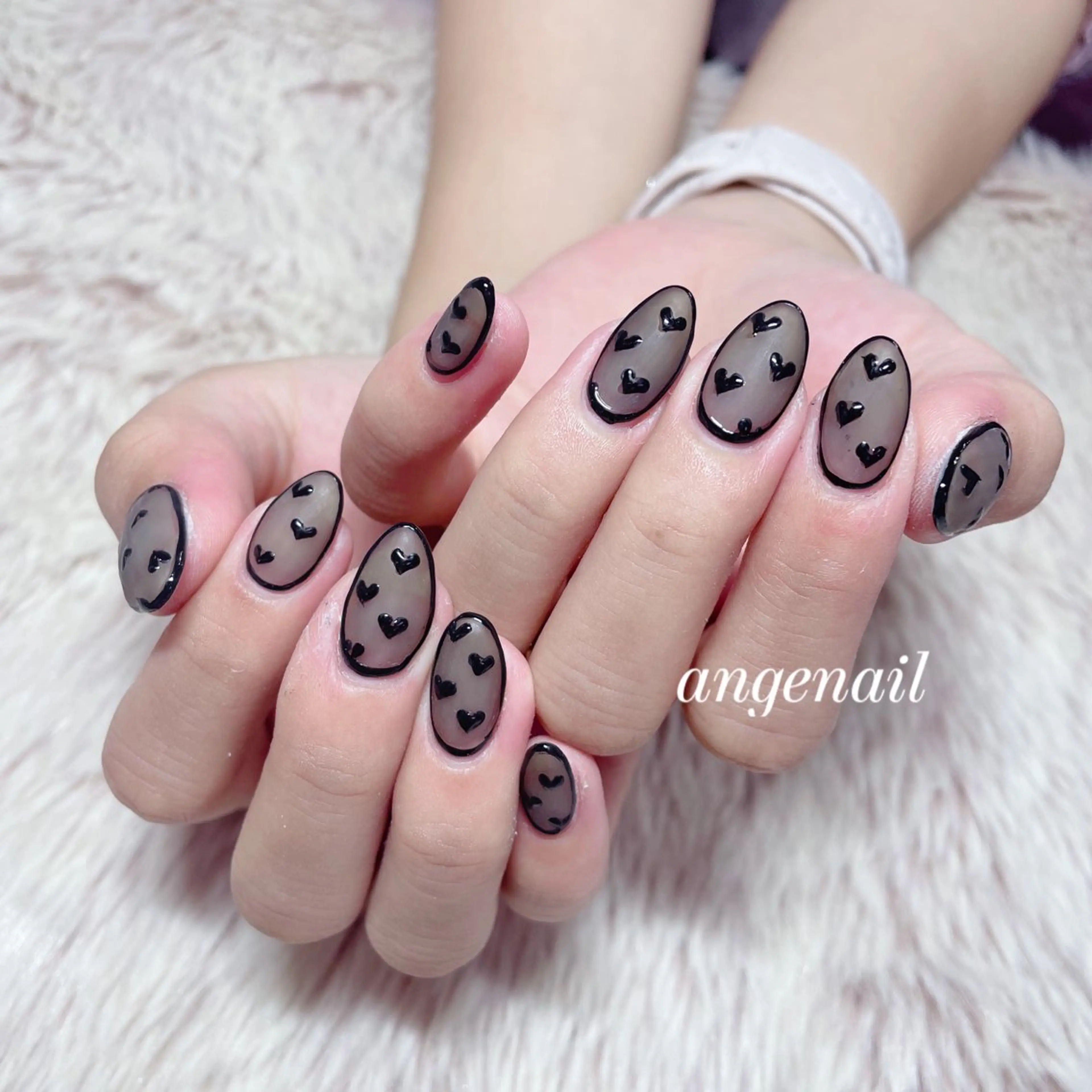 ネイル ハンドネイル オーナーネイリスト MAKIのネイルデザイン