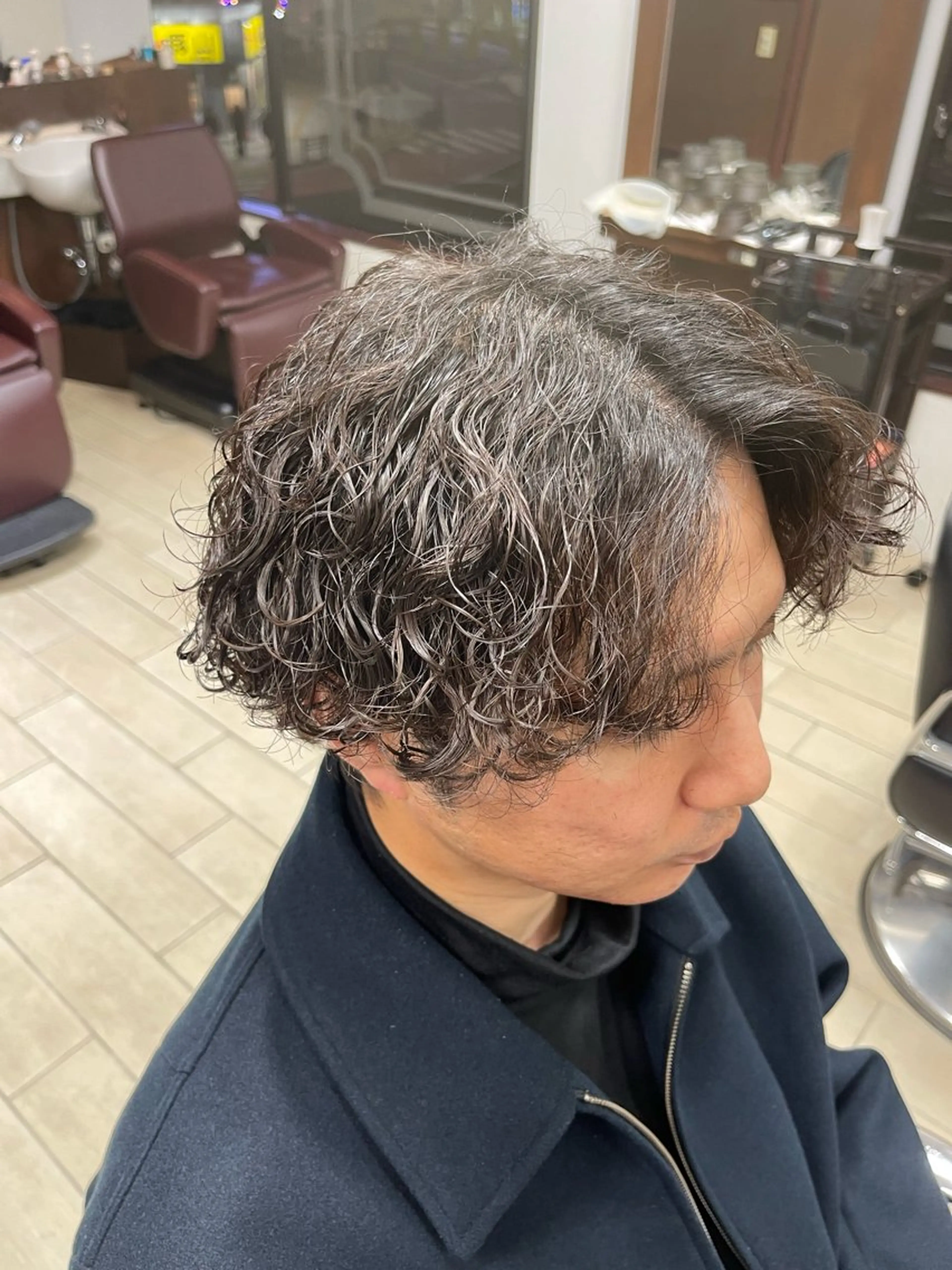 パーマ メンズ 波巻きパーマ 坂本 雄平のヘアスタイル