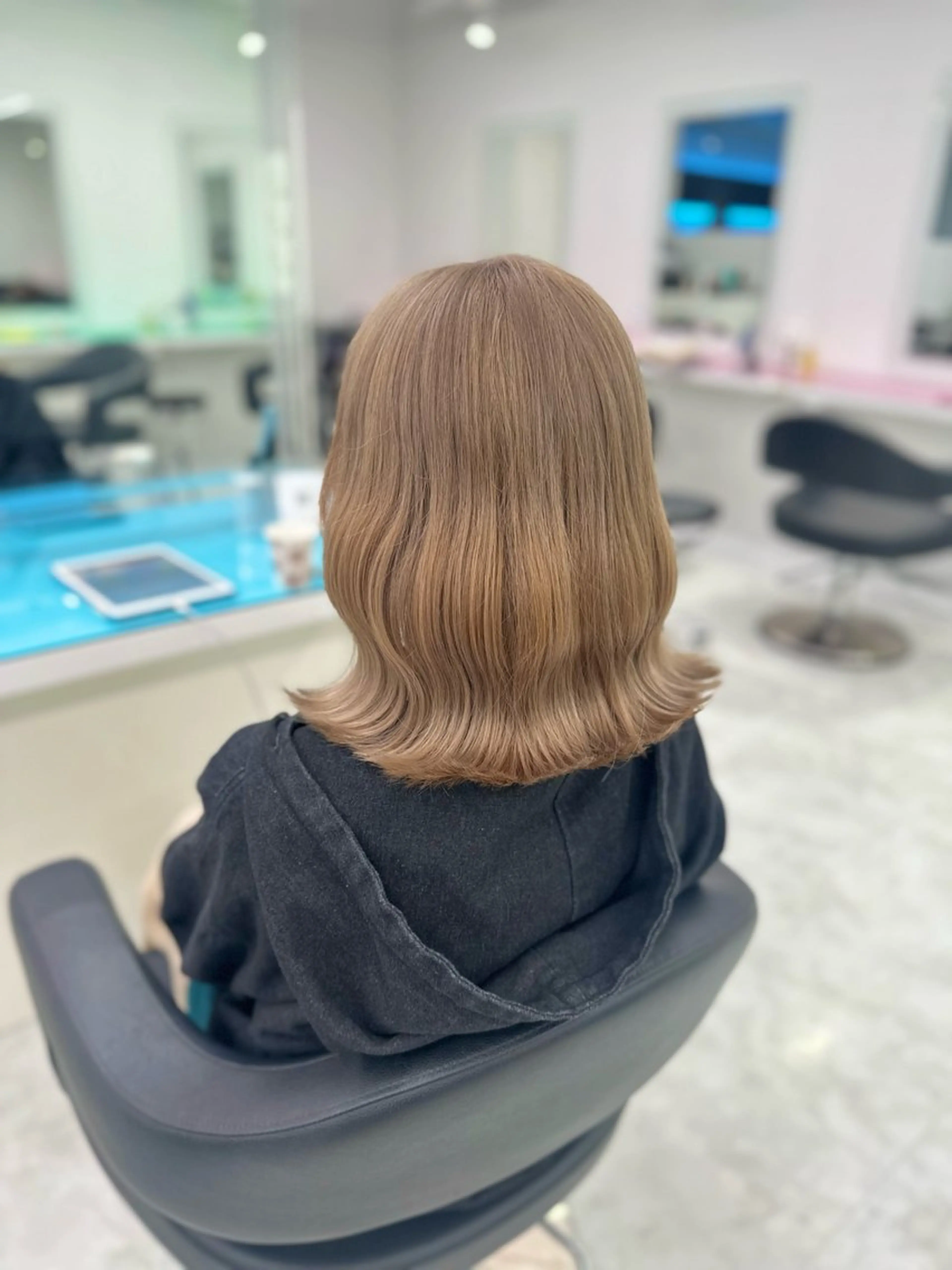 ミディアム カラー ベージュカラー ブリーチ ミルクティーベージュ ♡ダブルカラー特化♡ miyuのヘアスタイル