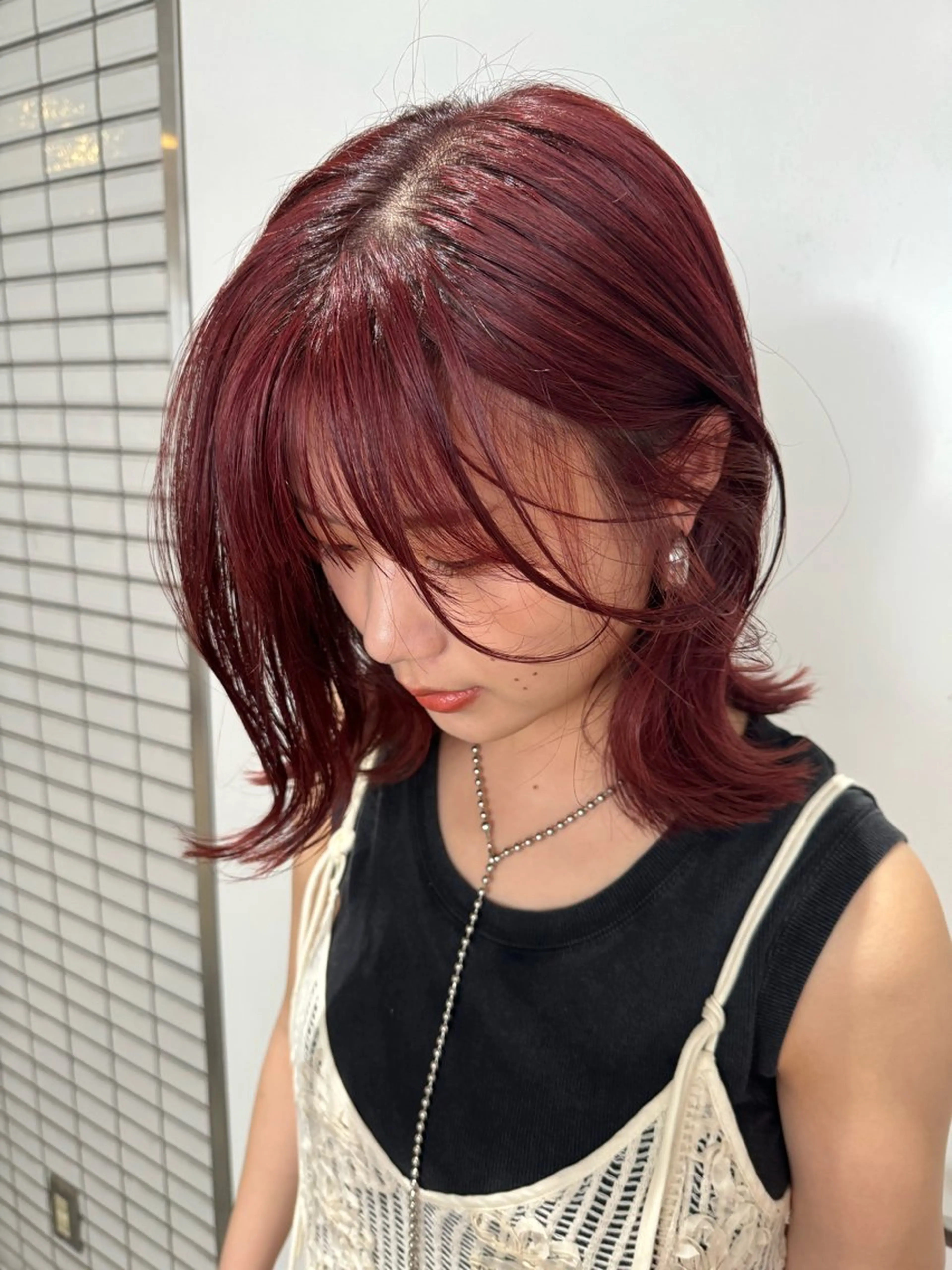 ミディアム カラー 中東 真子のヘアスタイル