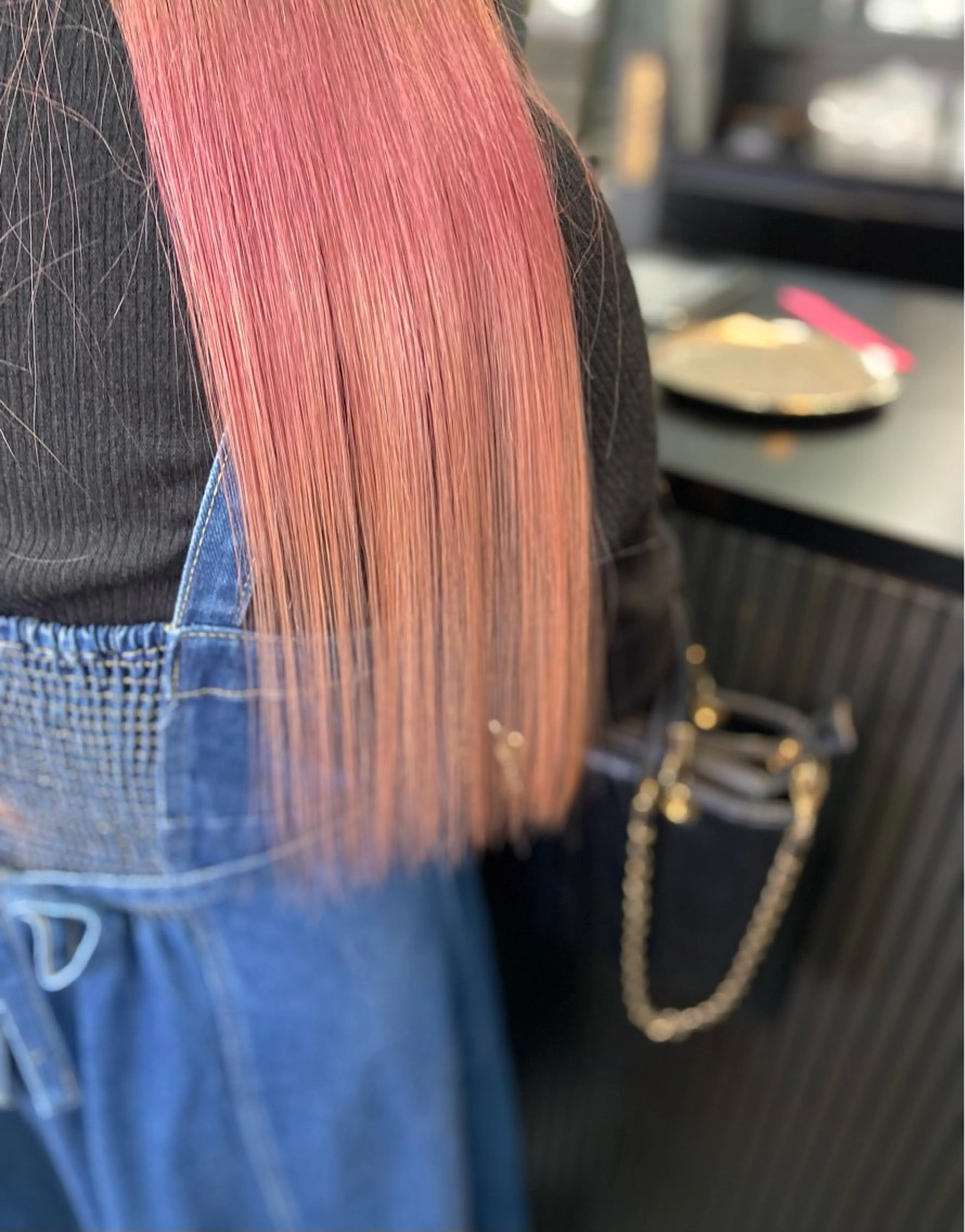 ロング 瀧下 唯のヘアスタイル