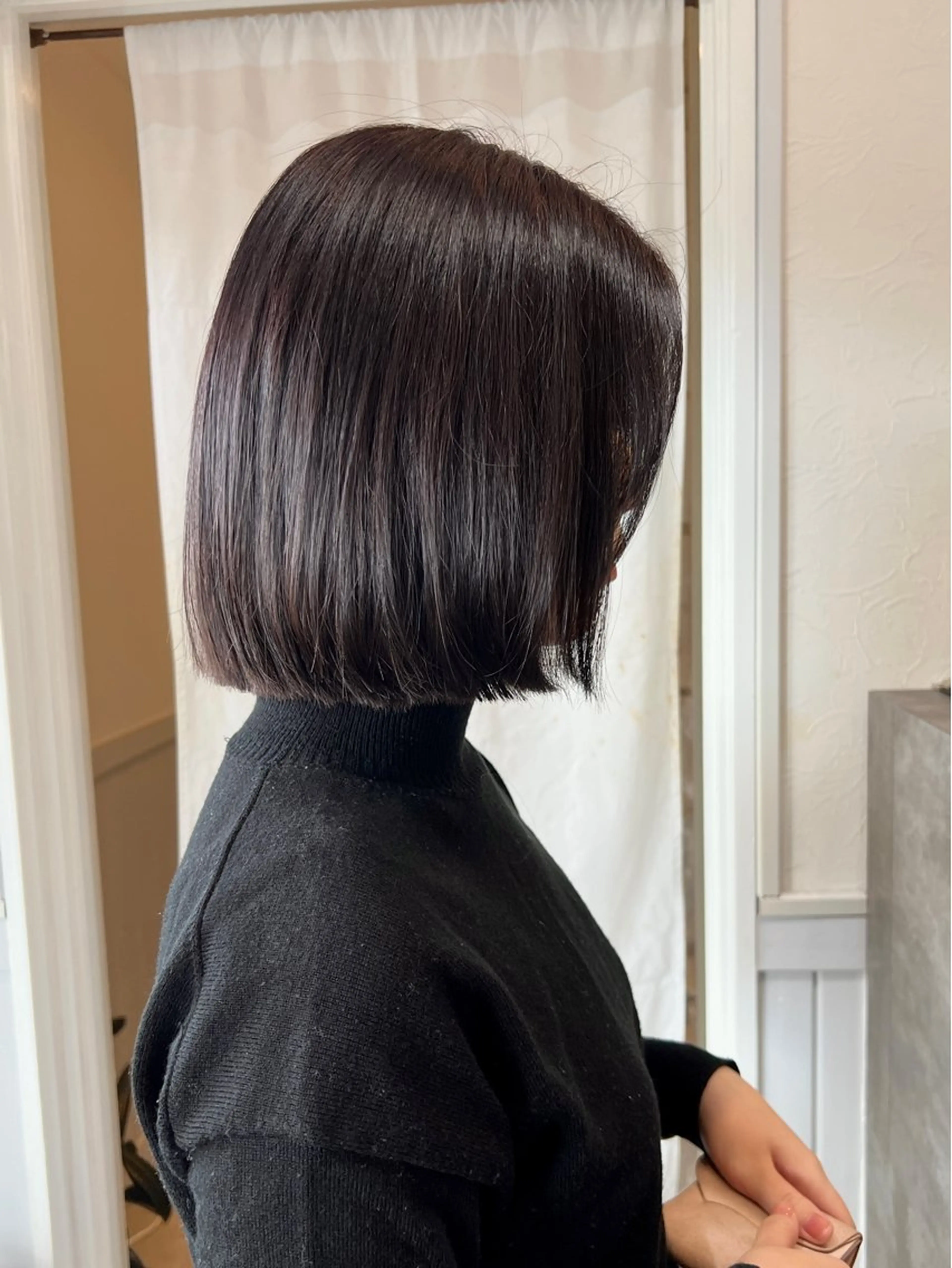 ミディアム カラー 切りっぱなしボブ ボブ カット ヘアカラー トリートメント Van family所属・ショート& パーマ　坂本のヘアスタイル