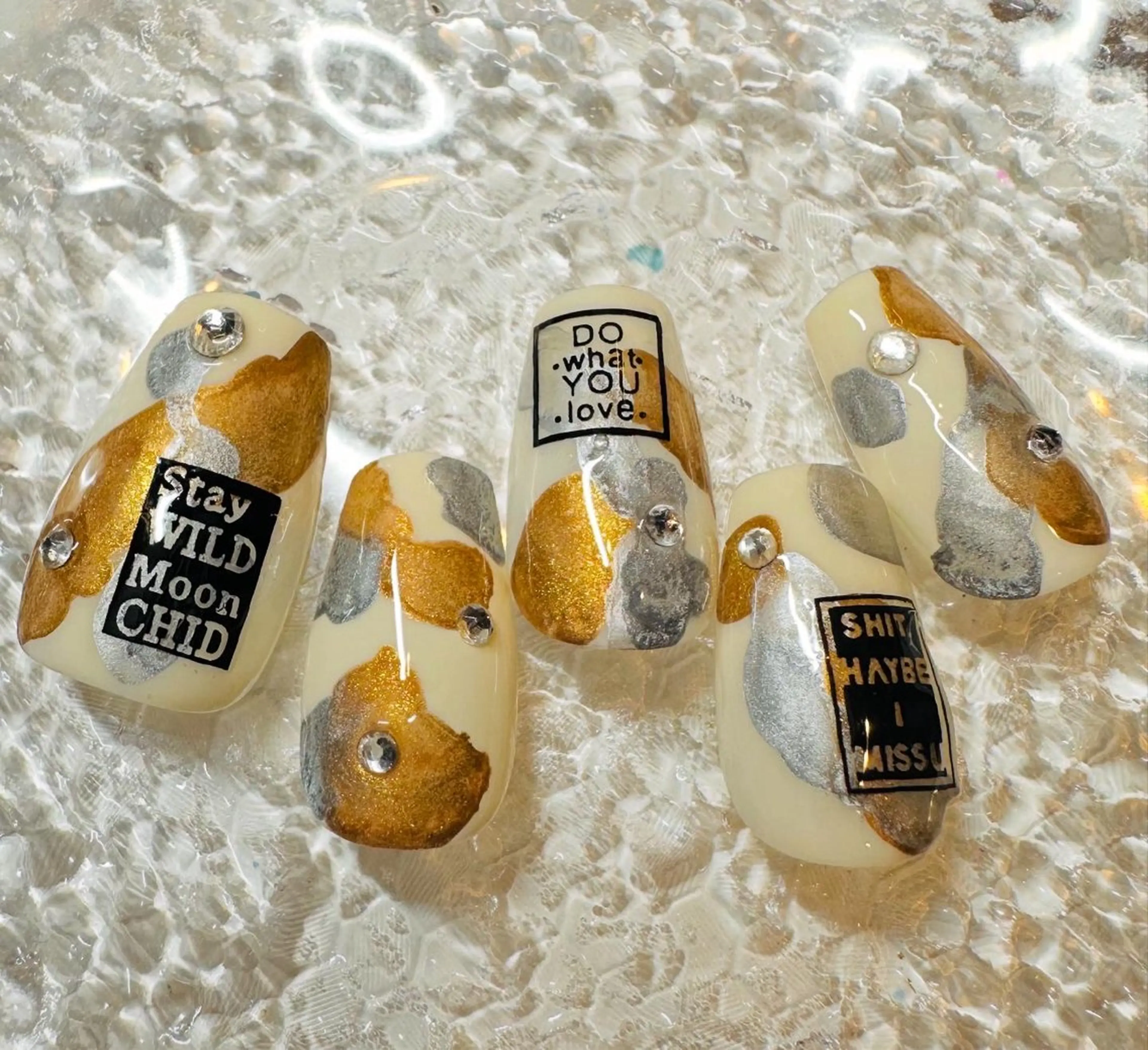 ネイル ツイードネイル 冬ネイル ハンドネイル ネイルサロンエレノア所属・田端 笑理菜のネイルデザイン