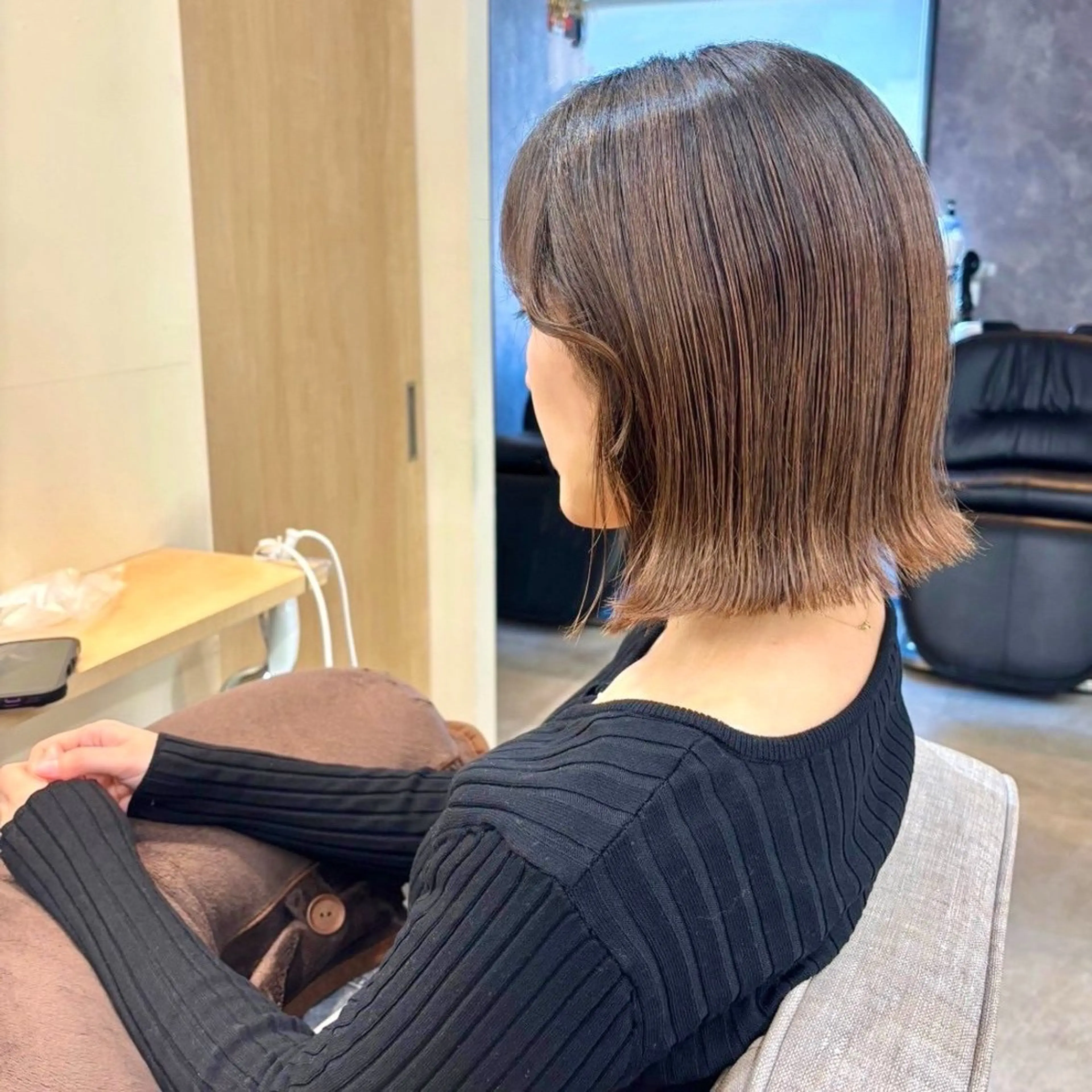 ミディアム 切りっぱなしボブ ボブ くびれヘア 外ハネヘア 桜木町2分/くびれ /ボブ/ナチュラルのヘアスタイル