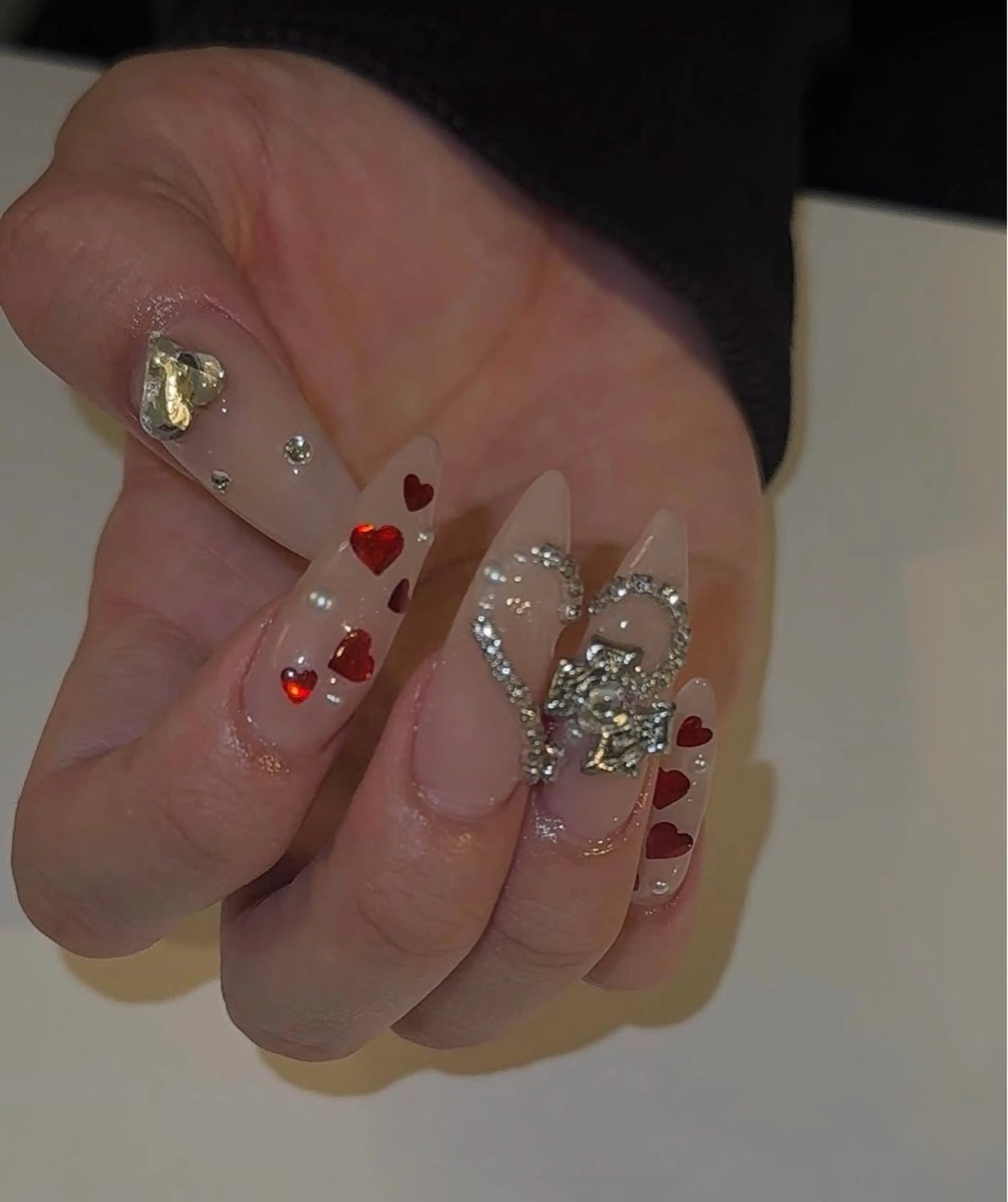 ネイル 韓国ネイル ニュアンスネイル シンプルネイル 春ネイル ワンホンネイル ハンドネイル ハンドケア Nihonthy Nail 新宿所属・Nihonthy Nail 新宿のネイルデザイン