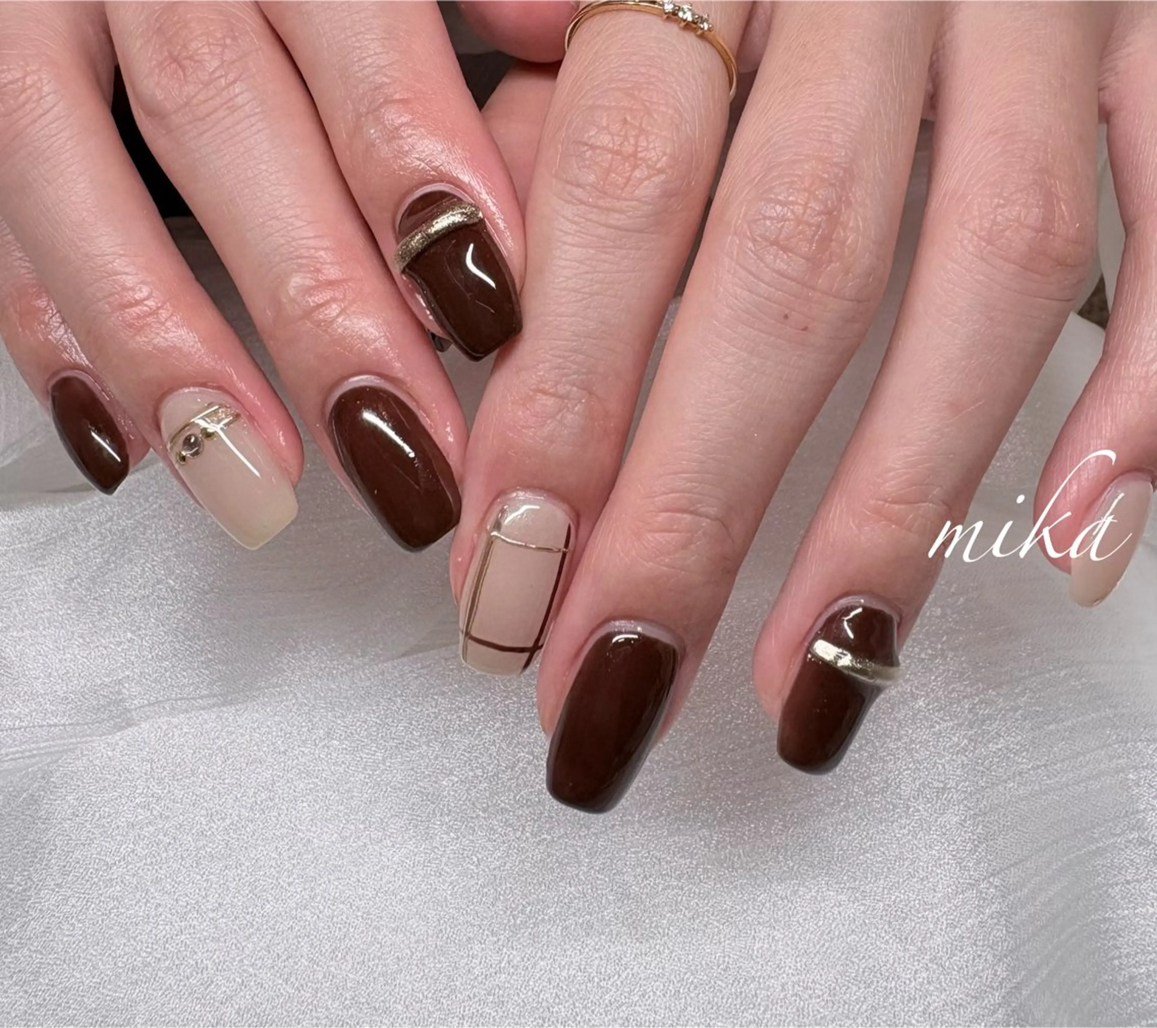 ネイル ミラーネイル ハンドネイル Salon Femme所属・salon femmeのネイルデザイン