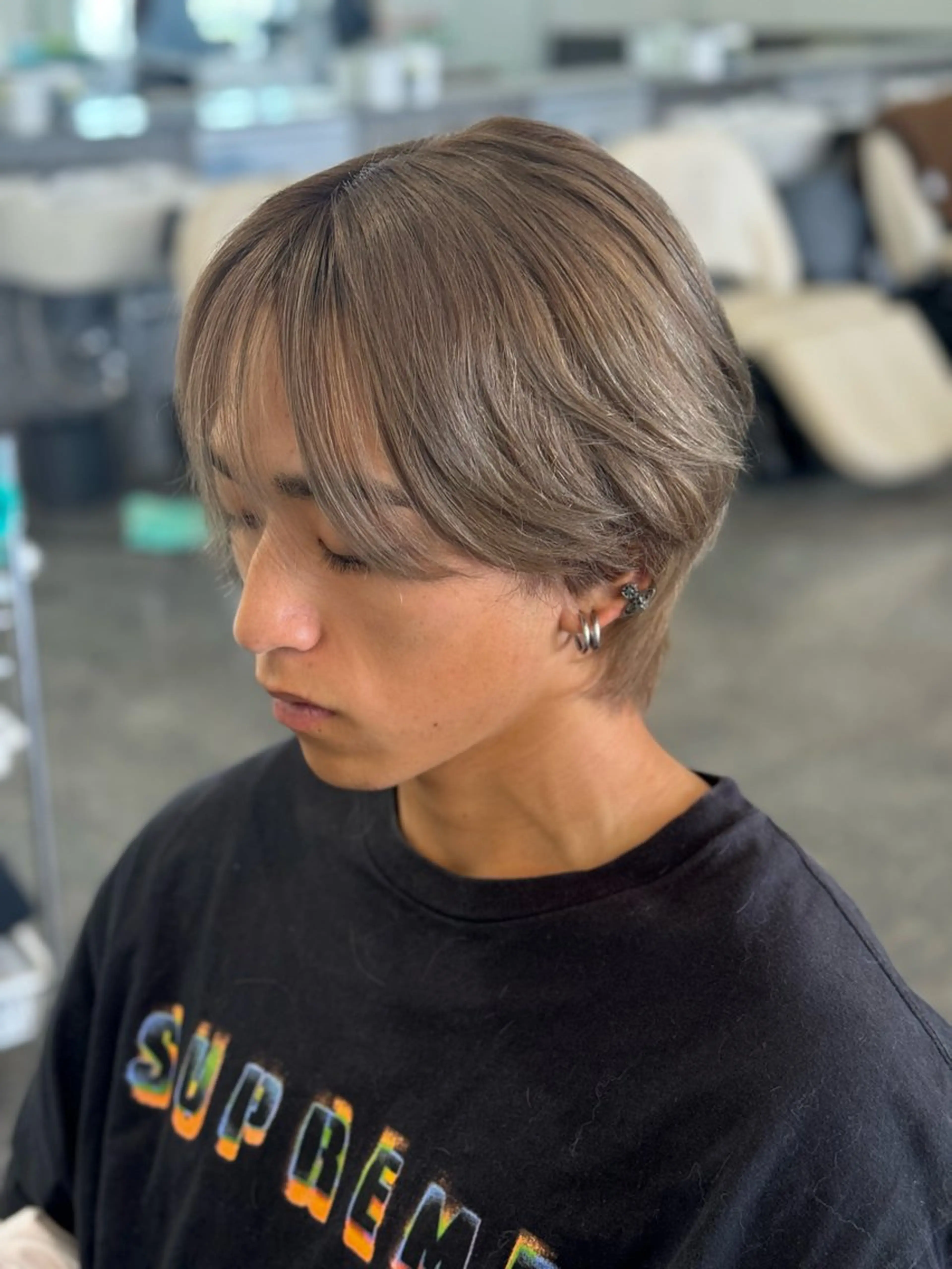 ミディアム カラー メンズ メンズウルフカット グレージュ ウルフカット カット ヘアカラー トリートメント 🫧ヒシダアキ /taboo🫧のヘアスタイル