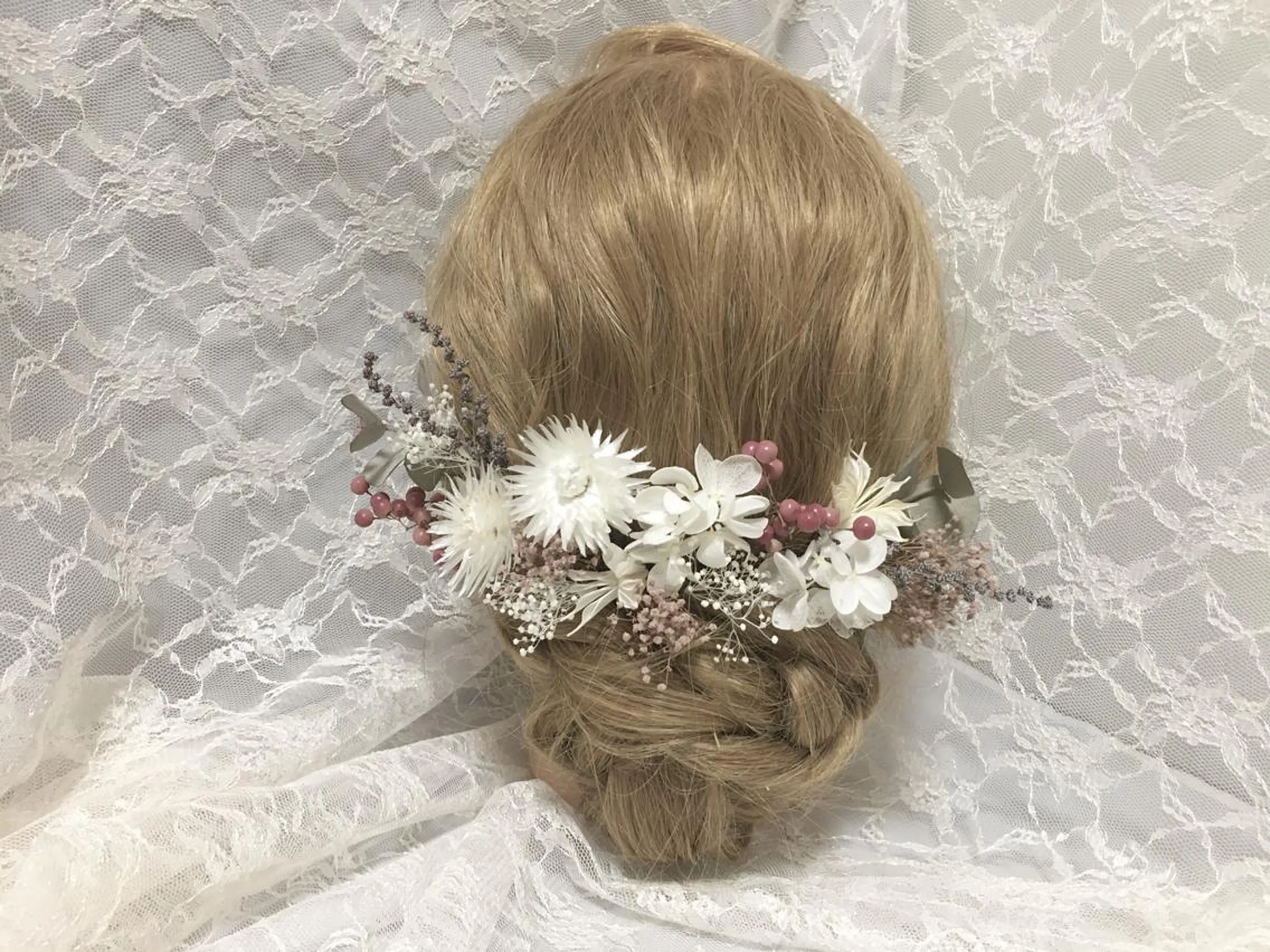 ヘアアレンジ ミディアム 成人式 結婚式・ブライダル 卒業式のヘアスタイル 髪飾り ヘアアンドメイクムタ 新居のヘアスタイル