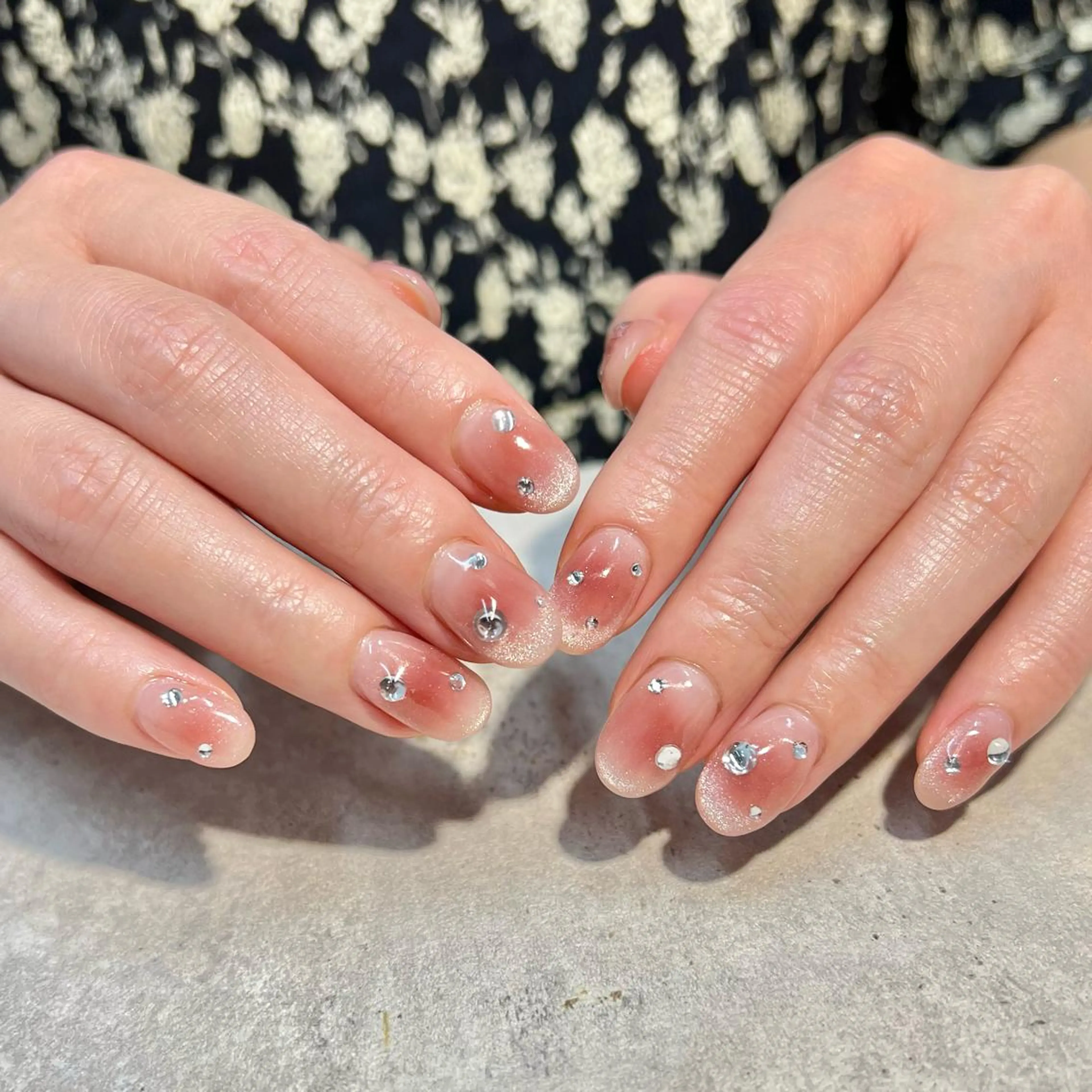 ネイル アートネイル 持ち込み Nico所属・Nico🌛 Karenのネイルデザイン