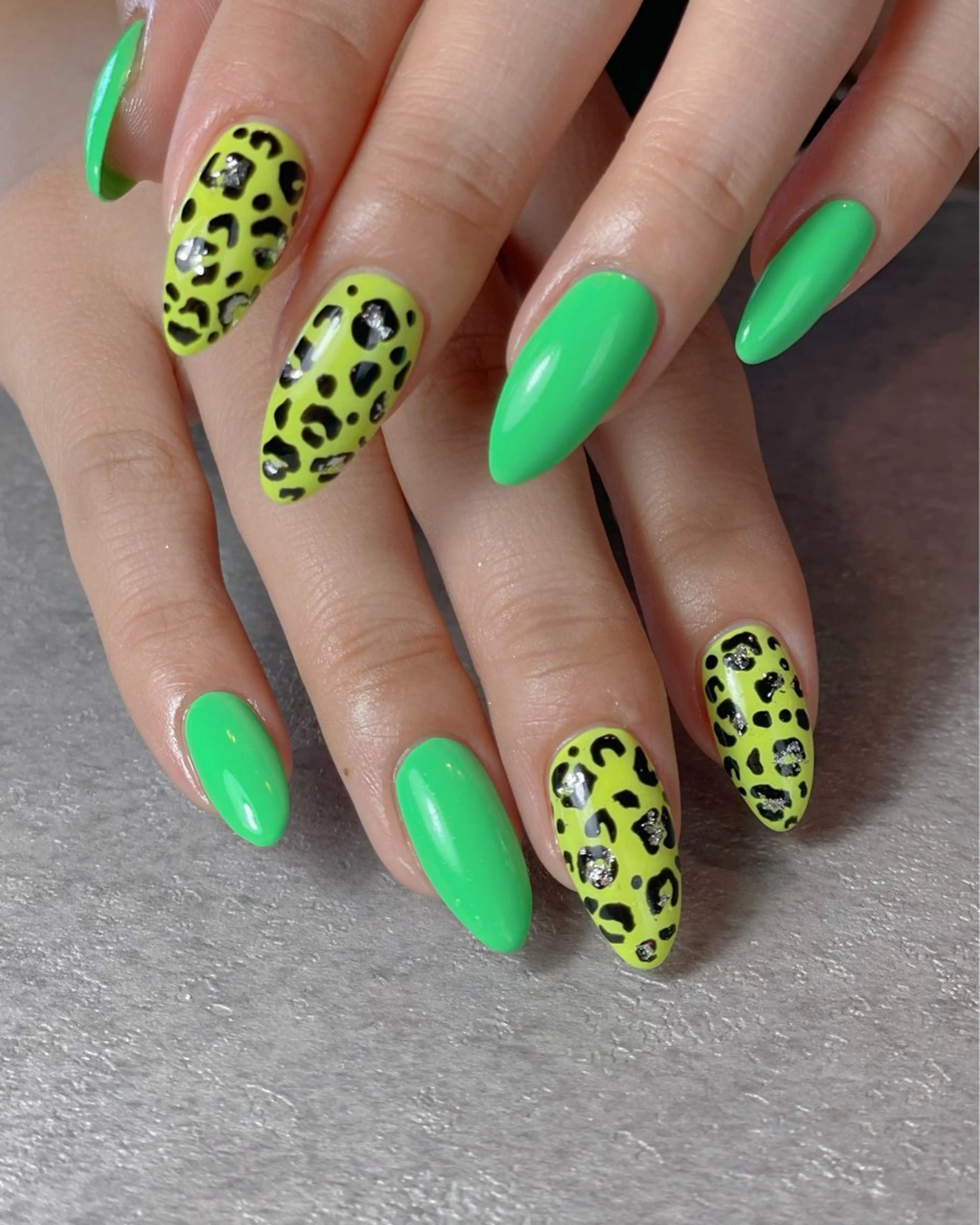 ネイル ハンドネイル 南野 由希のネイルデザイン