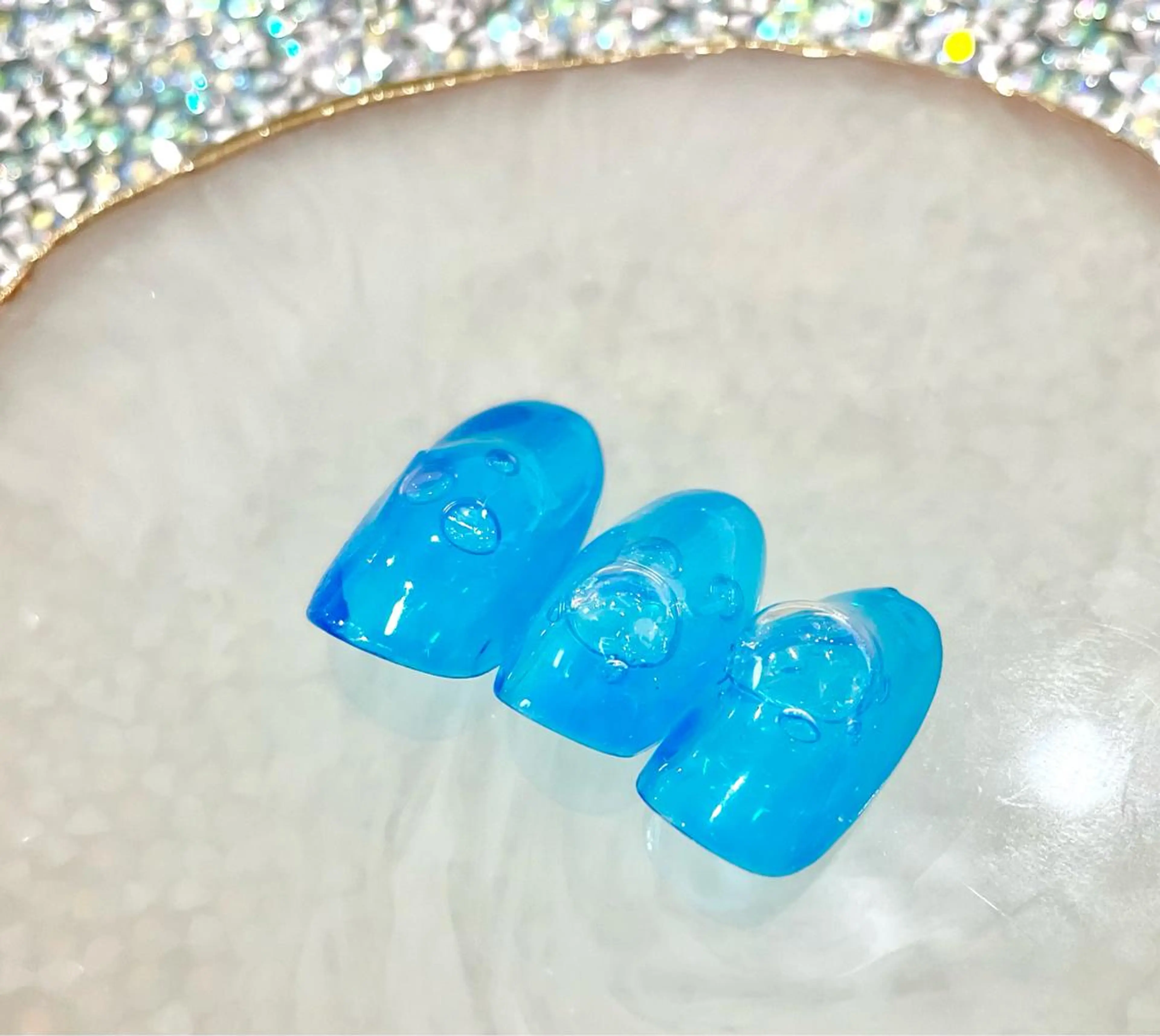 ミディアム BURGUNDY 🌹eriのネイルデザイン