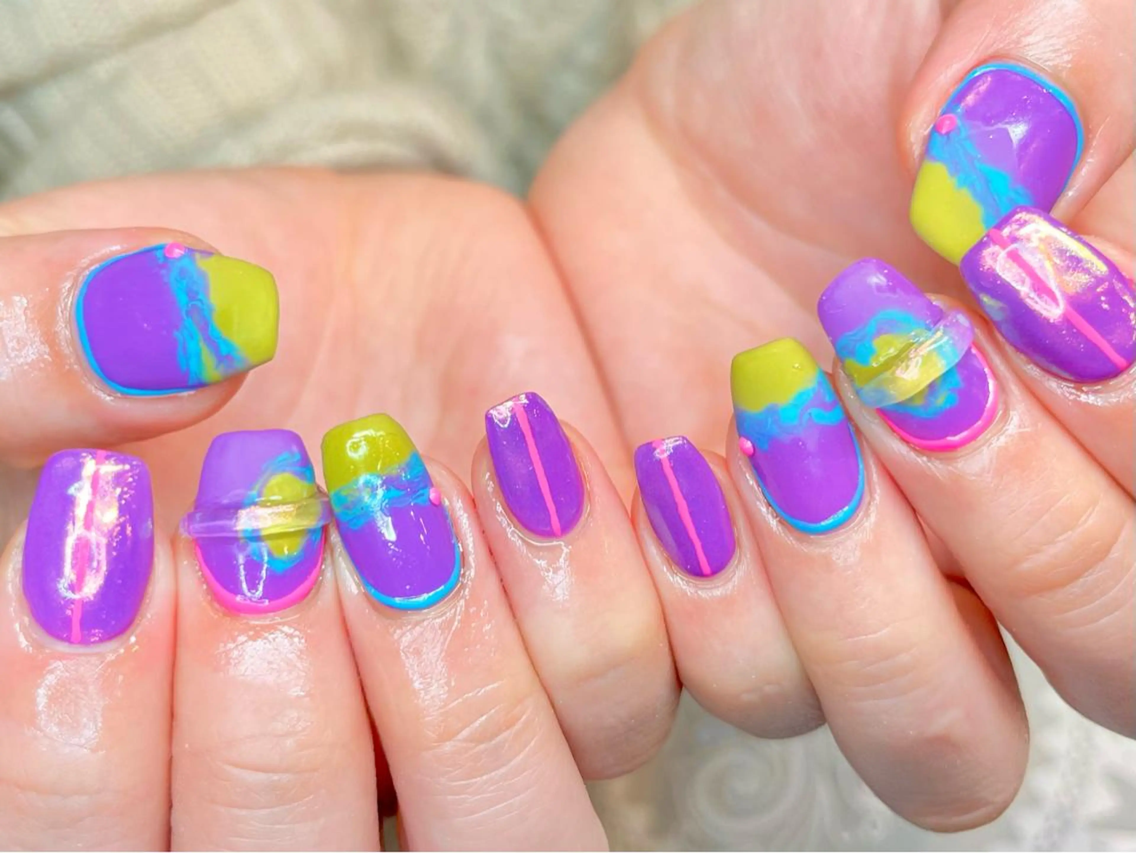 ショート カラー ネイル アートネイル オフィスネイル ワンカラーネイル ショートネイル ネイルサロン　リリーブランシュ所属・森 瑞紀のネイルデザイン