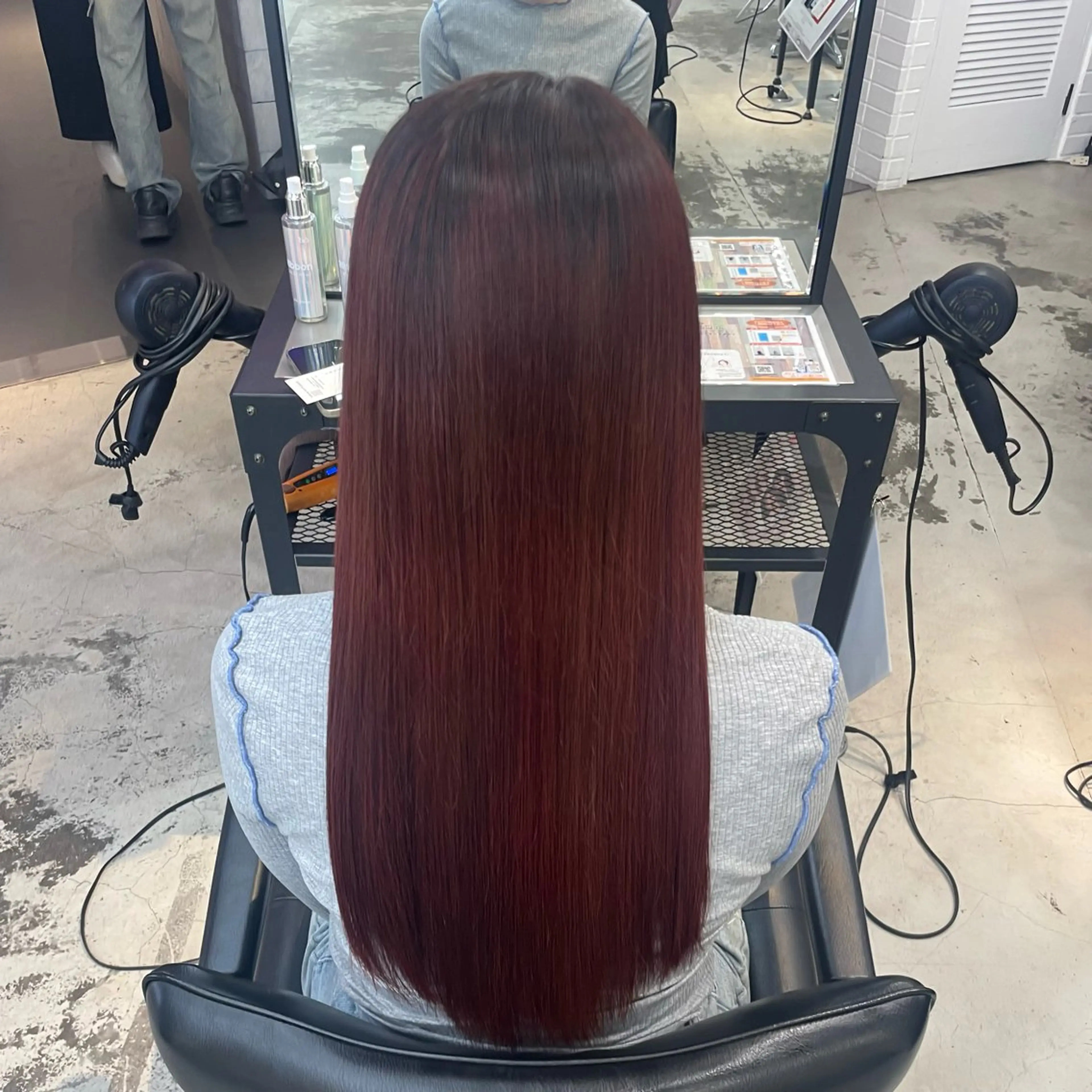 ロング カラー HIKARI🐈‍⬛ ハイトーン×デザインのヘアスタイル