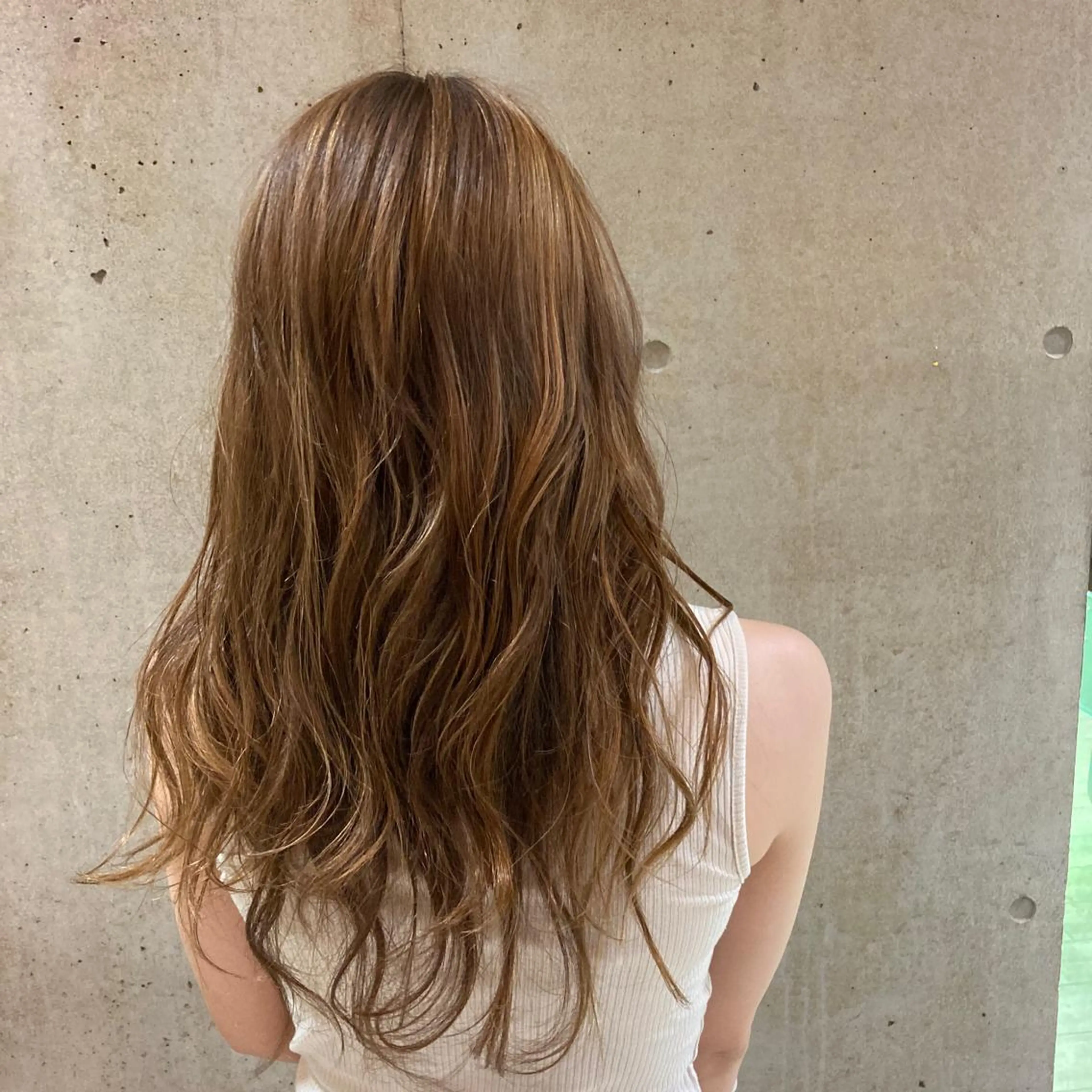 ロング カラー 一ノ瀬 蘭のヘアスタイル