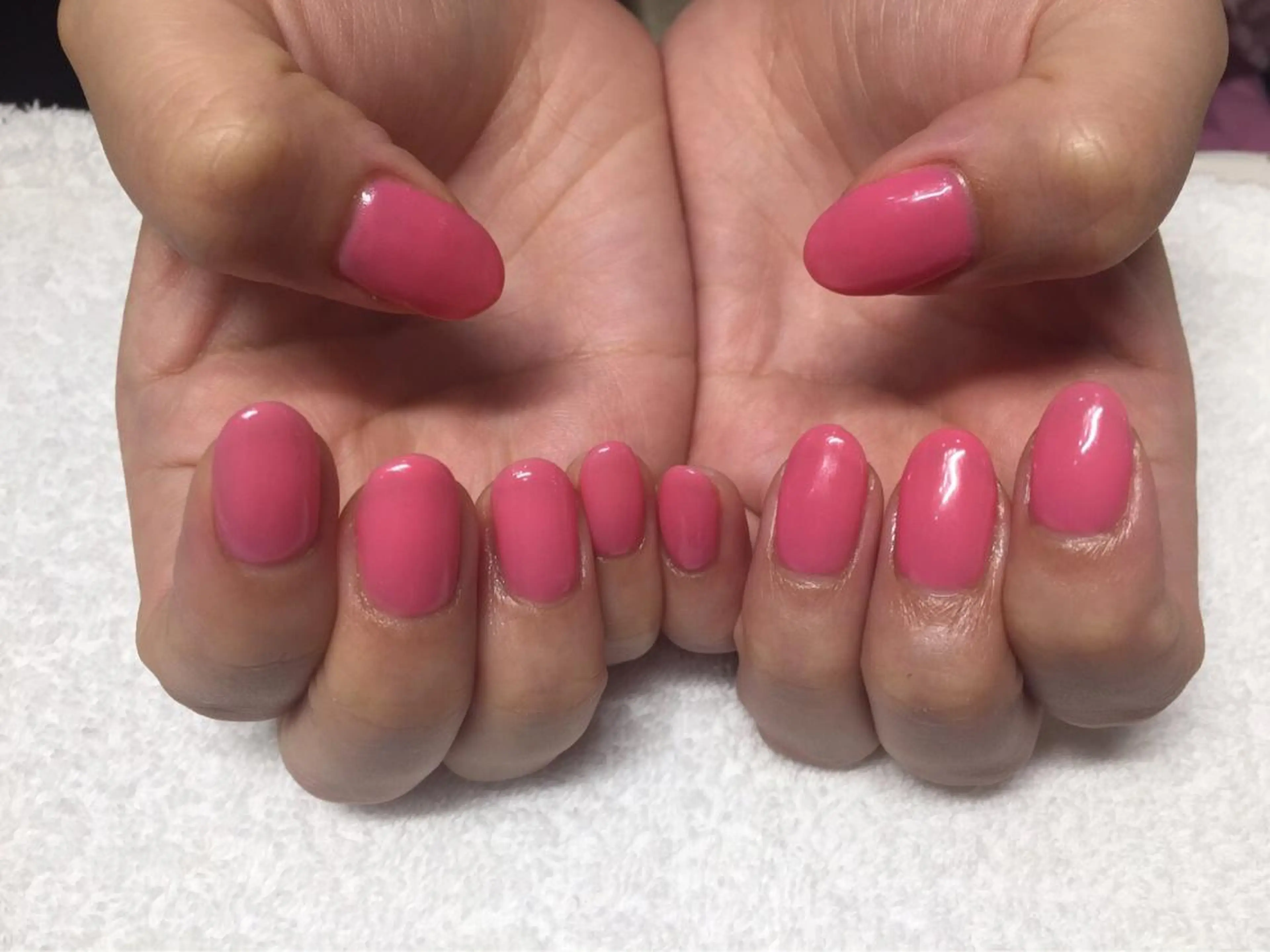 ネイル ピンク ガールネイルサロン所属・ガール ネイルサロンのネイルデザイン