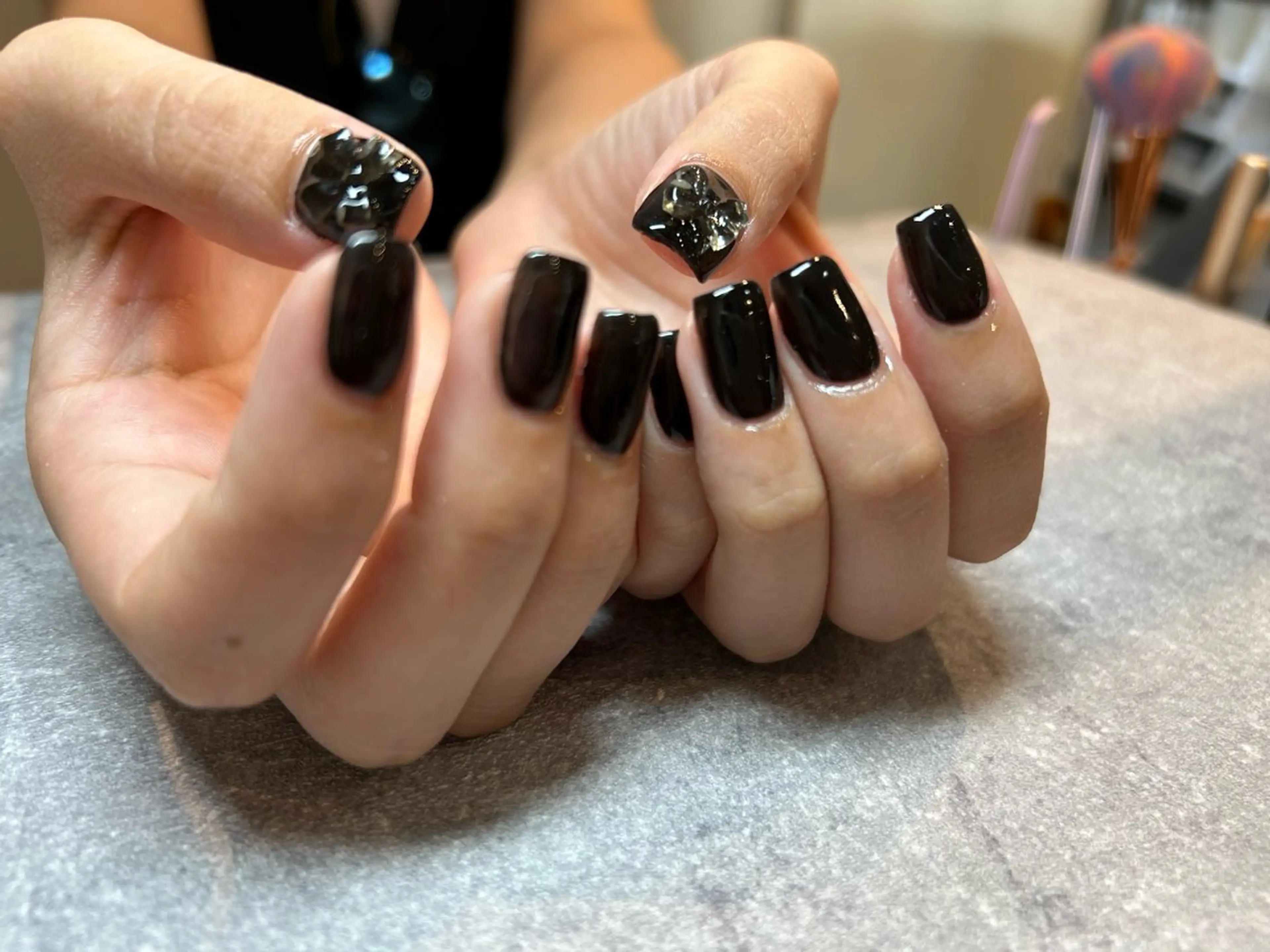 ネイル ワンカラーネイル リボン AYANI TOMOKOのネイルデザイン