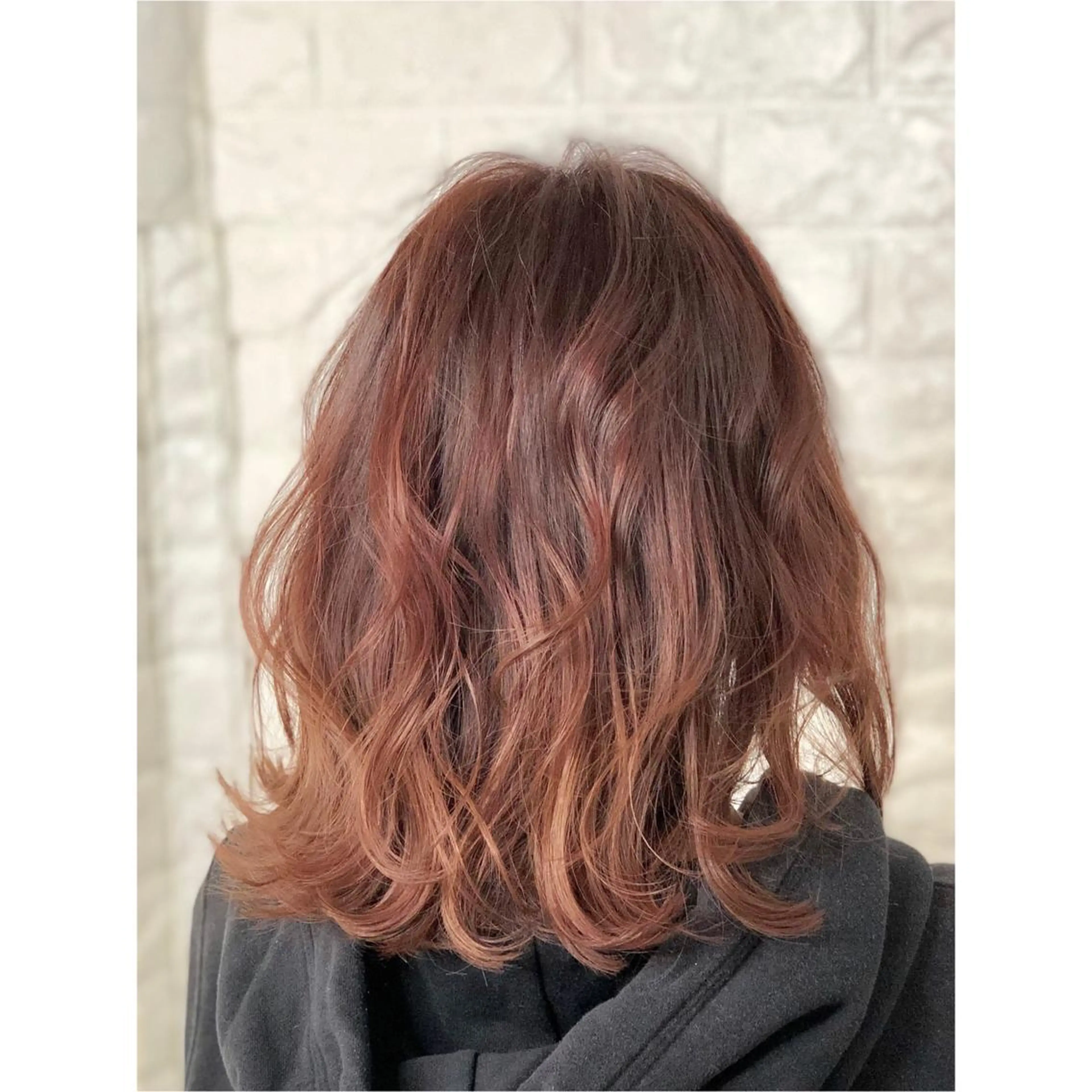 ミディアム カラー バレイヤージュ ベージュカラー グラデーションカラー ピンクカラー ピンクベージュ KIZU 髪質改善 オカルト怪談のヘアスタイル