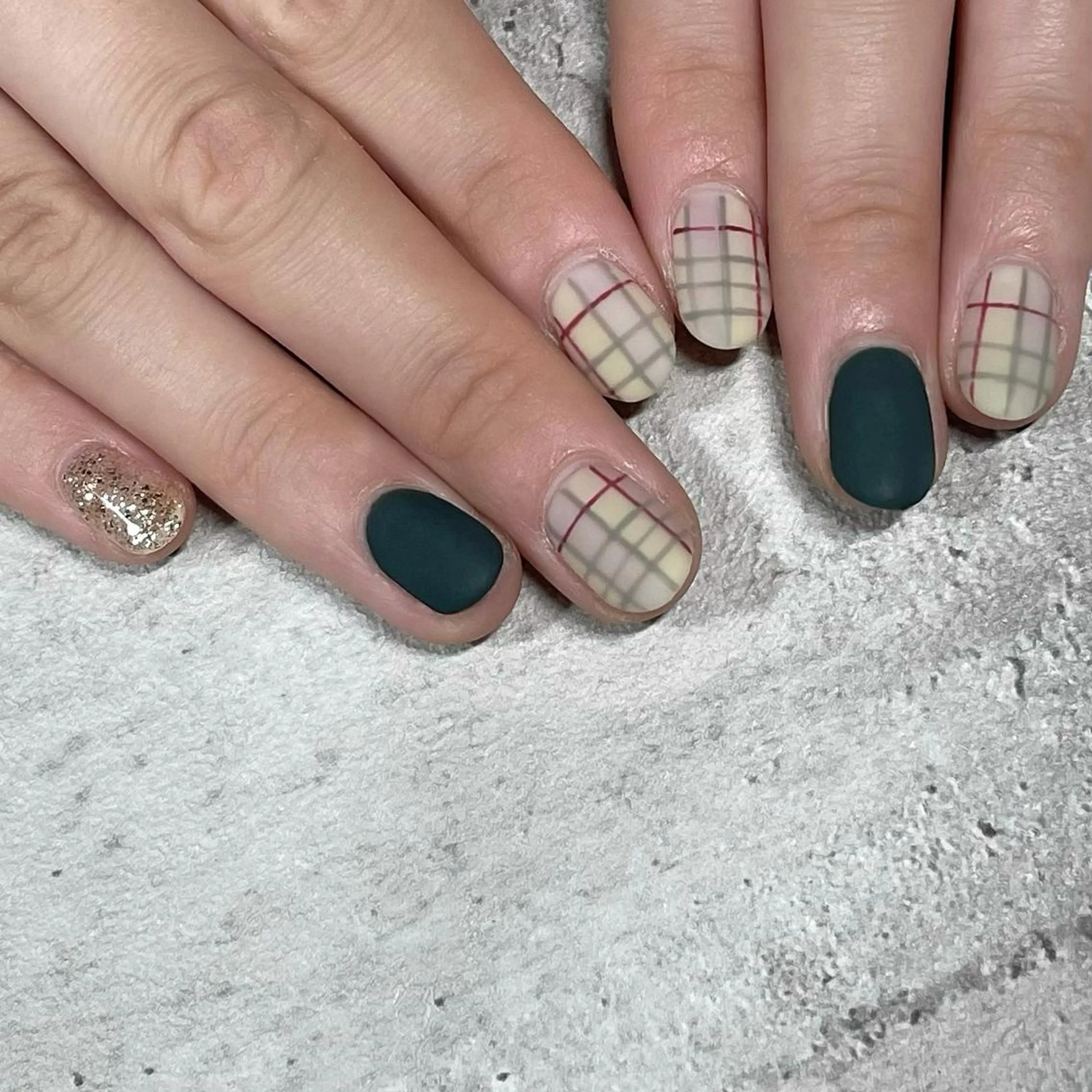 ネイル ジェルネイル 東 千夏のネイルデザイン