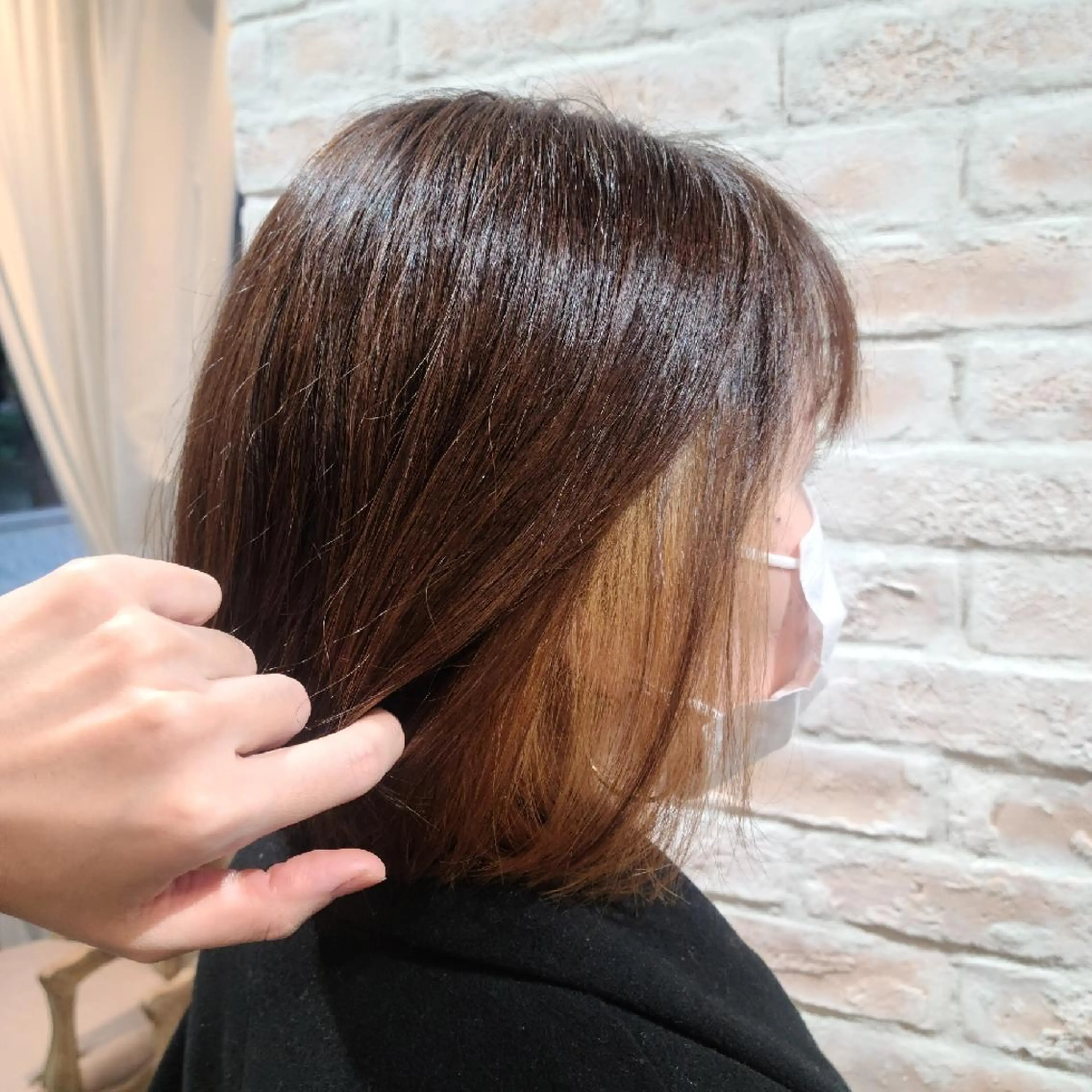 ミディアム カラー ブリーチ インナーカラー 赤松 摩美のヘアスタイル