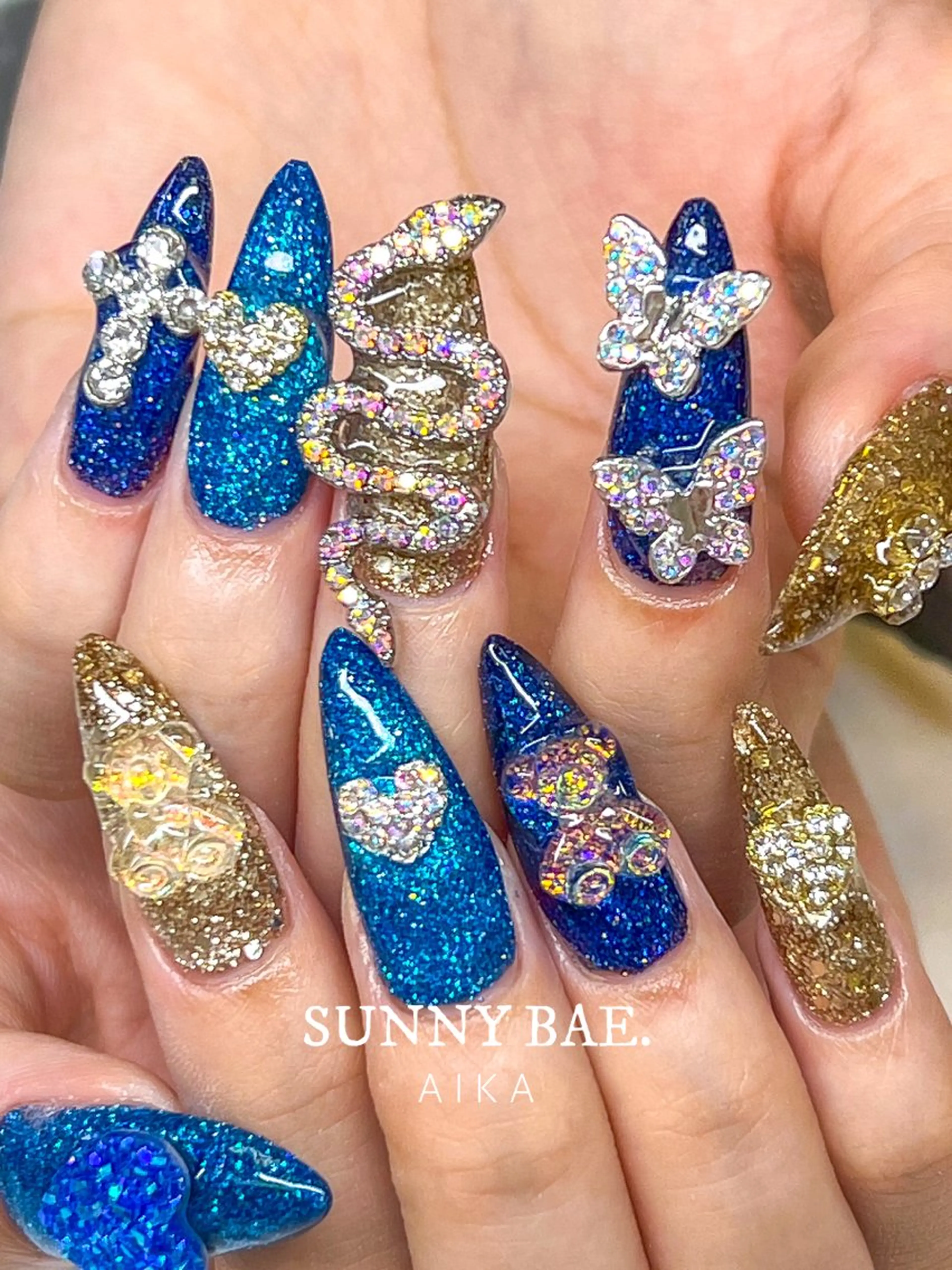 ネイル ジェルネイル キラキラネイル ロングネイル 持ち込み ワンカラーネイル SUNNY BAE.所属・Made By AIKAのネイルデザイン