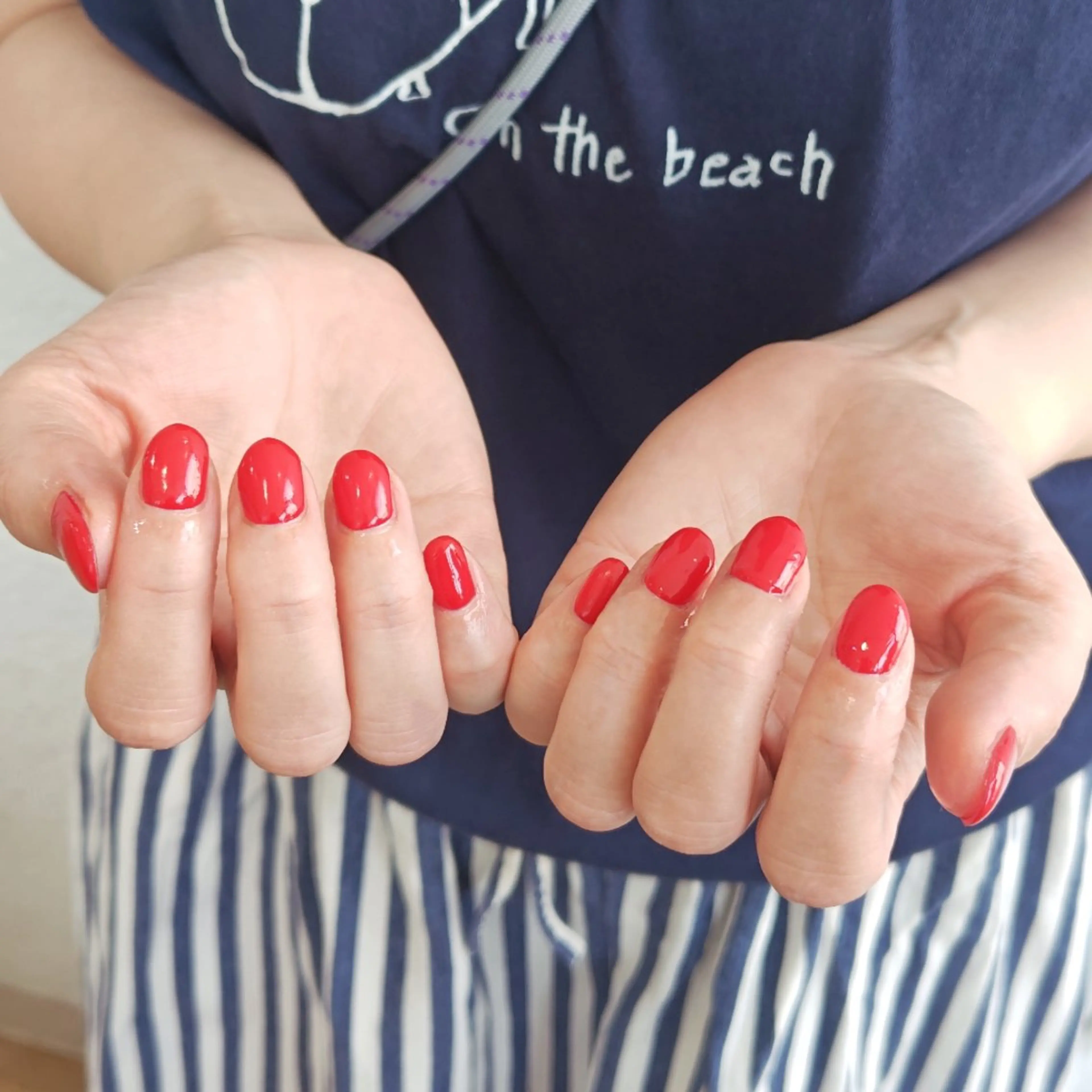 ネイル ワンカラーネイル 赤色 ハンドネイル felicita服部店所属・felicita fumi♡のネイルデザイン
