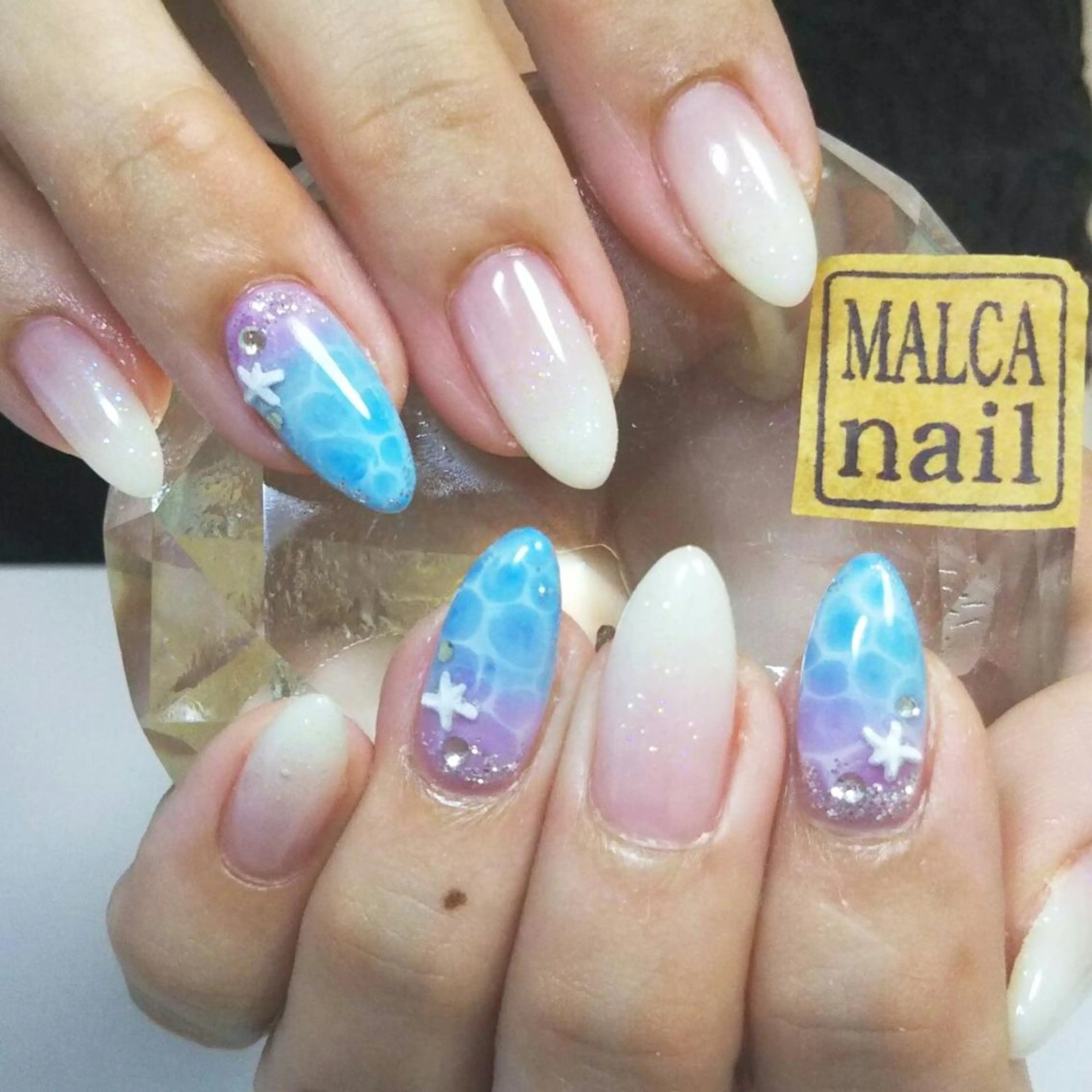 セミロング ヘアアレンジ パーマ ネイル キッズ マツエク・マツパ MALCAnail(マルカネイル)所属・荒木 莉奈のネイルデザイン