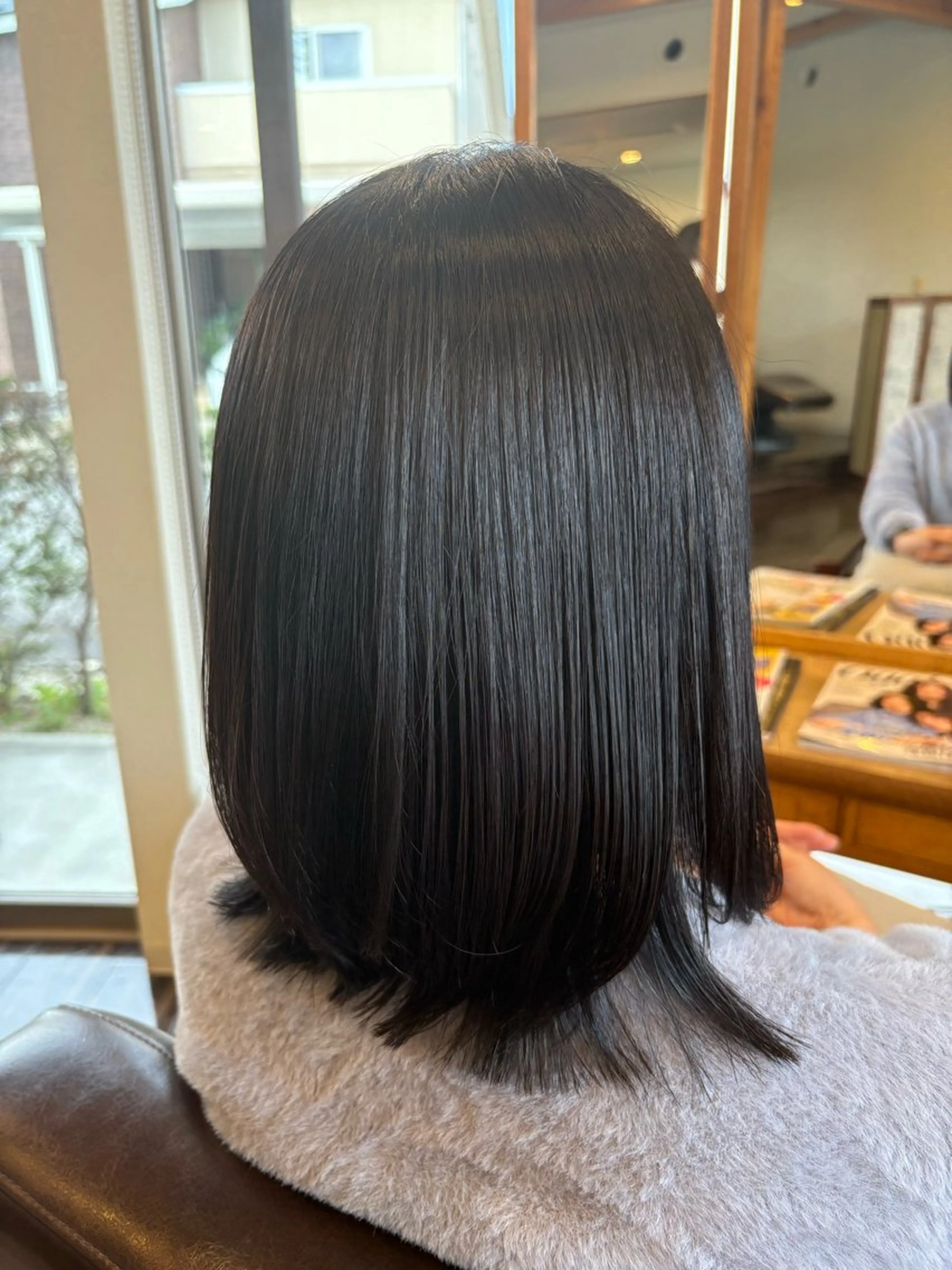 セミロング カラー 打井 玲奈のヘアスタイル