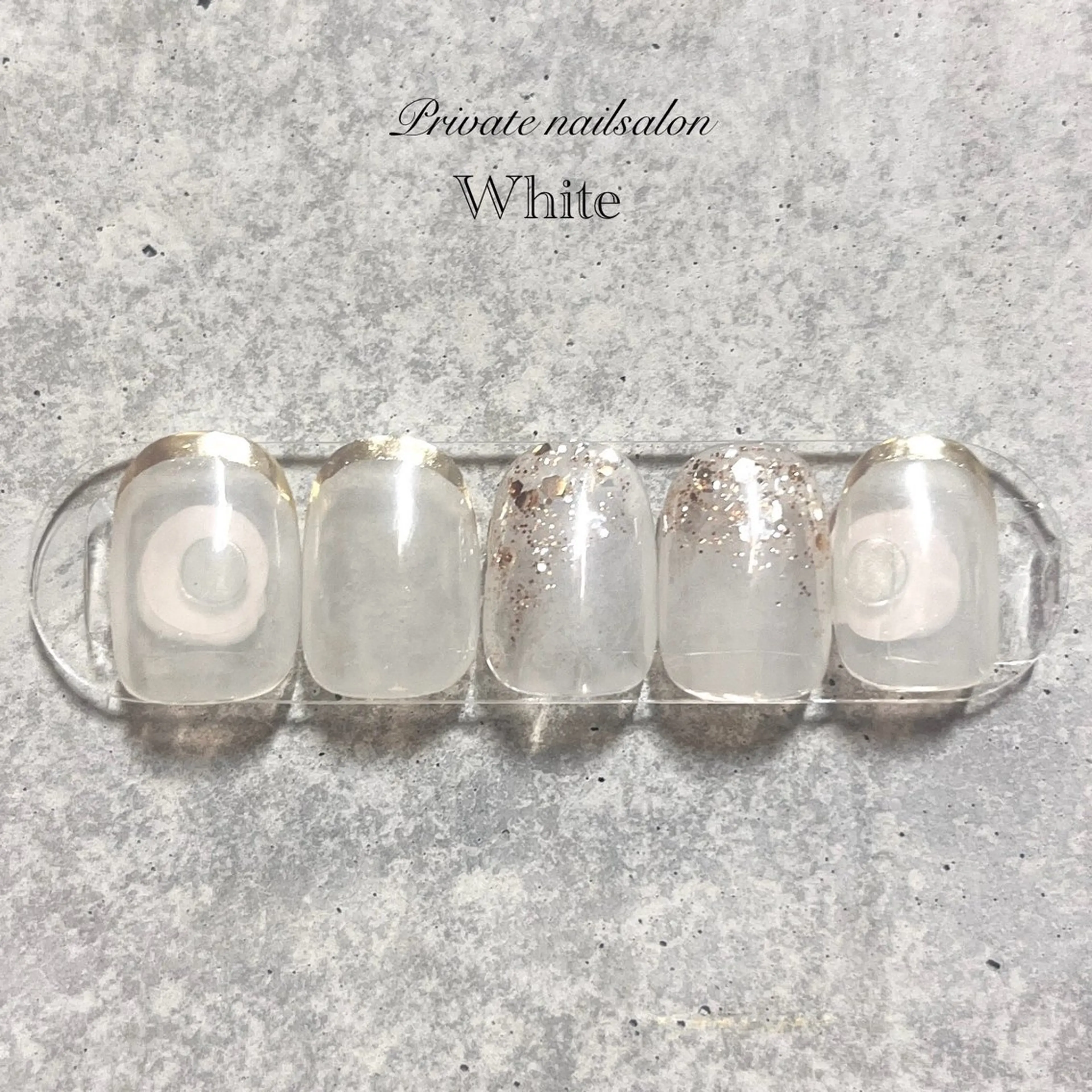 ネイル キラキラネイル ラメ(グリッター) ニュアンスネイル 夏ネイル ホワイト ハンドネイル SAKASHITA KEIのネイルデザイン