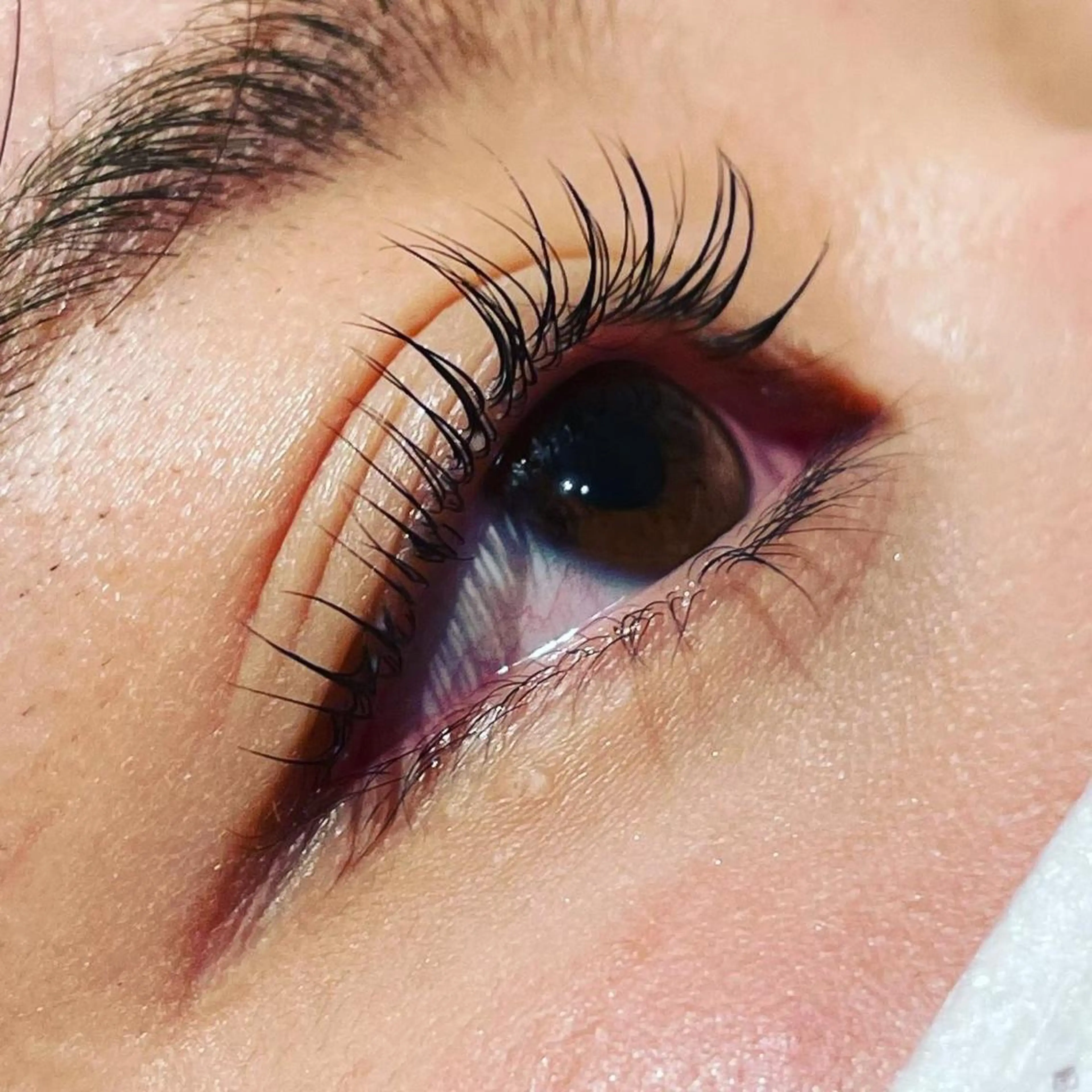 マツエク・マツパ 一重×まつ毛パーマ 艶カラー🩵中久保 舞優🩵のヘアスタイル