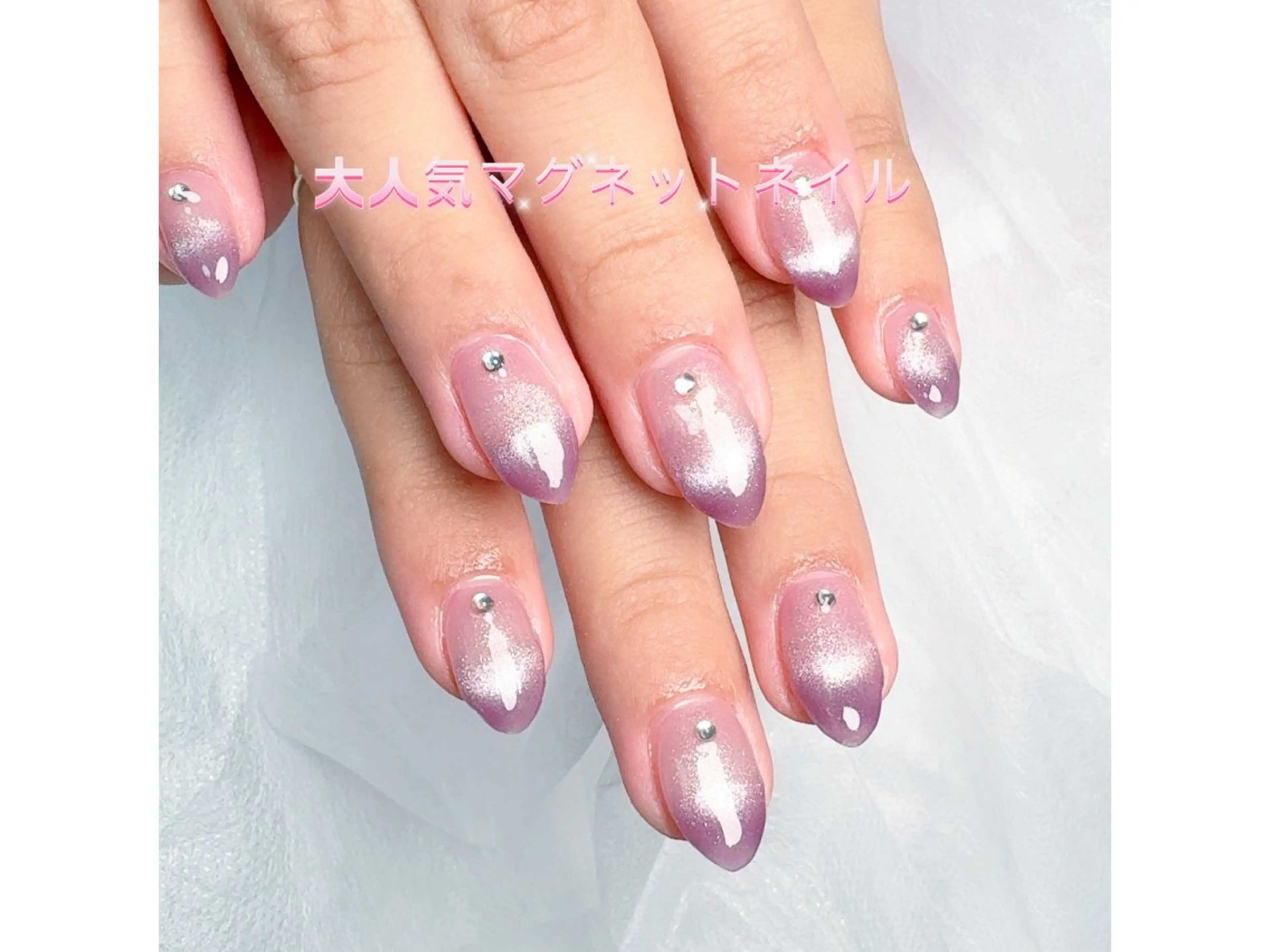 ネイル pink ladyサロン所属・べ にのネイルデザイン