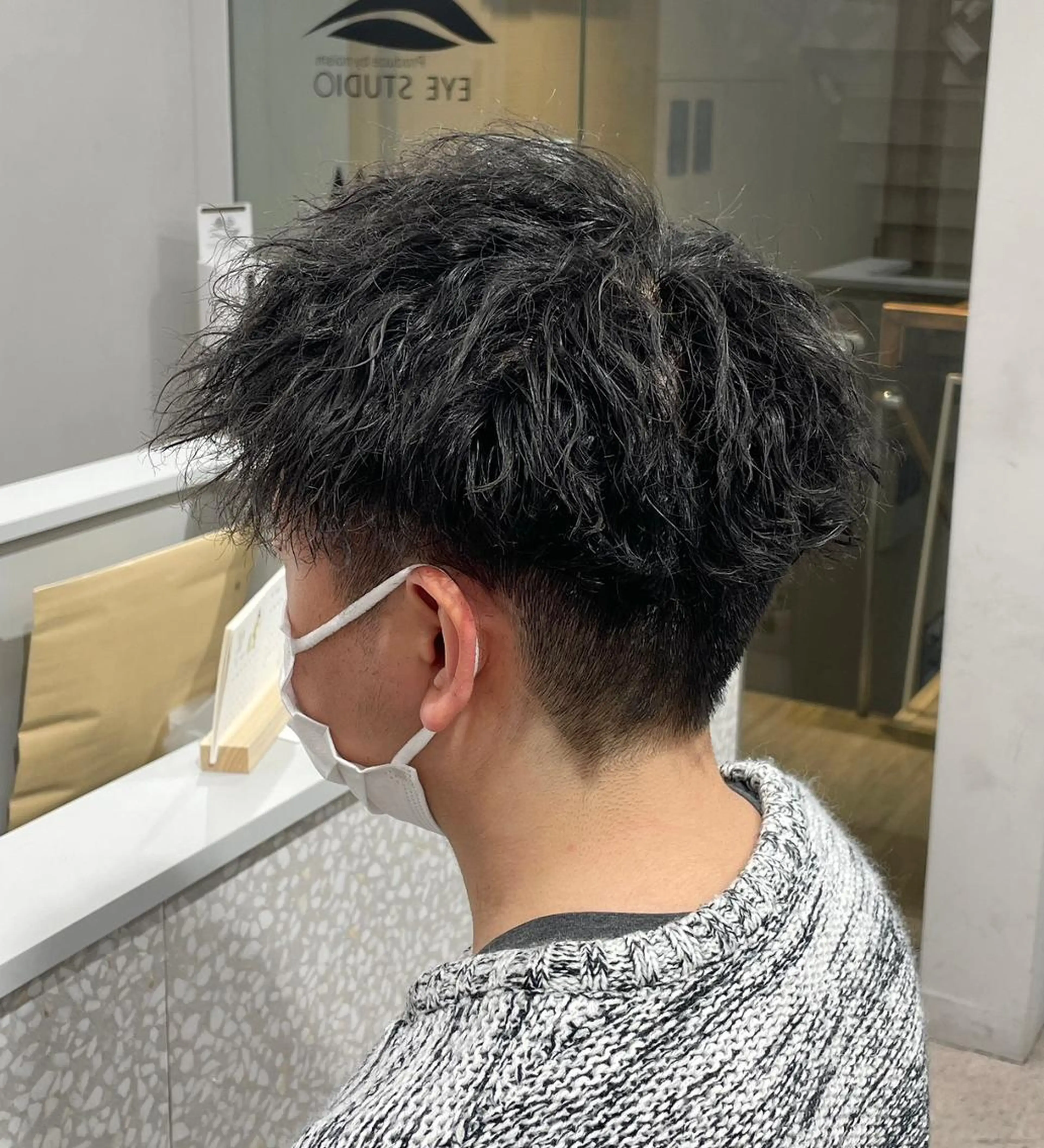 メンズ アップバング センターパート カルマパーマ マッシュ メンズパーマ メンズスタイリスト✨ 助川龍哉のヘアスタイル