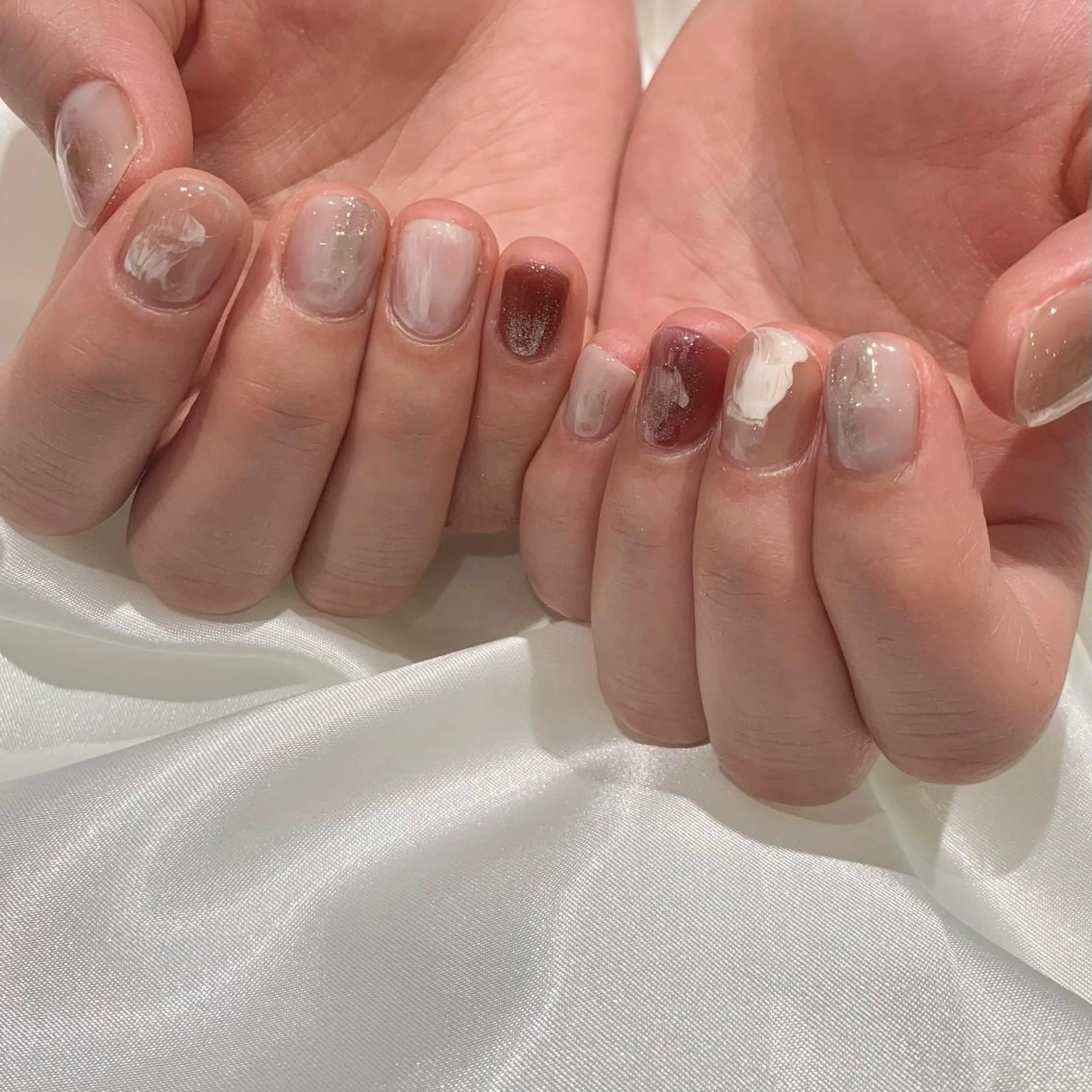 ネイル ニュアンスネイル 山藤 萌永のネイルデザイン