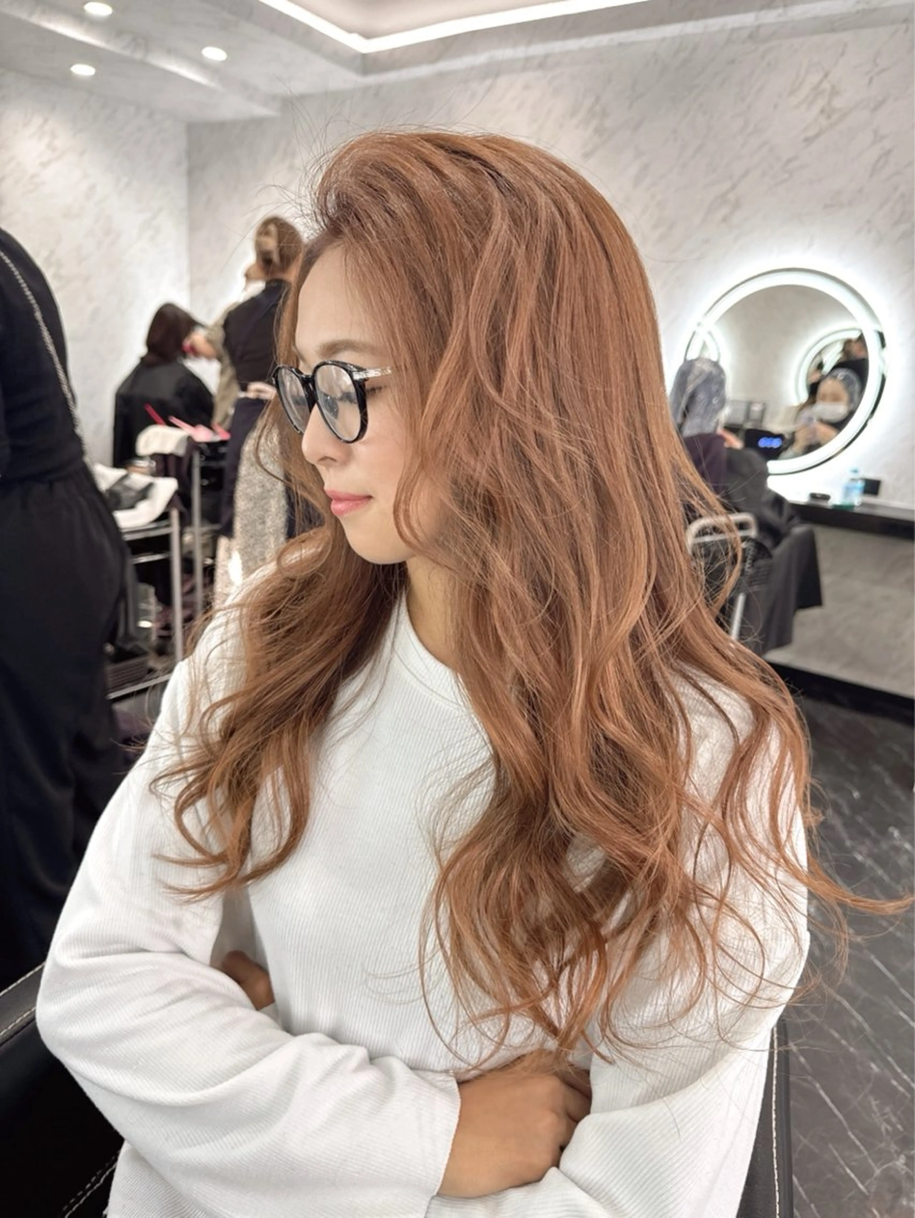 カラー 神谷 咲笑のヘアスタイル