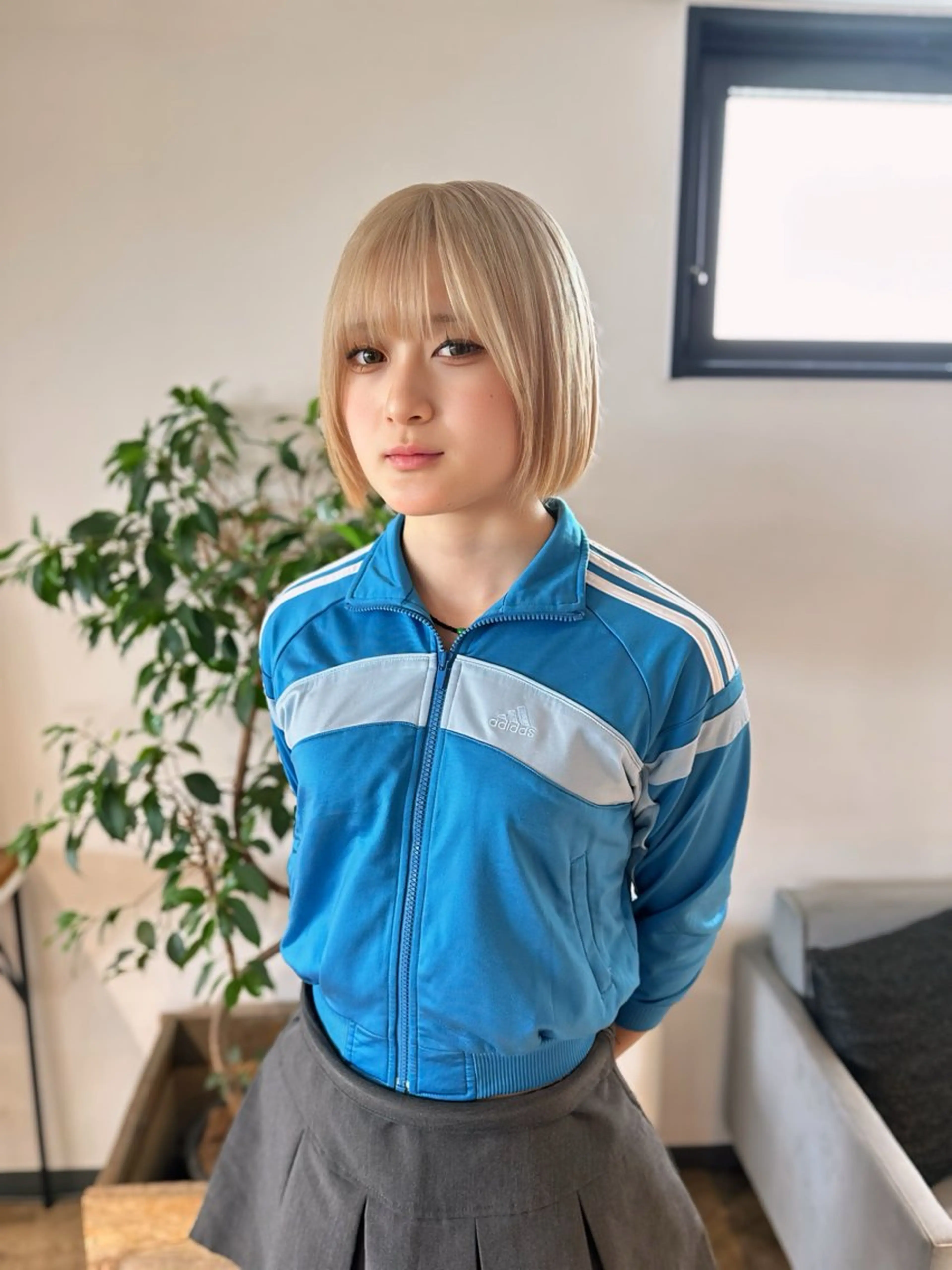 ショート ヘアカラー トリートメント ヘアセット ✨艶ブリーチカラー ✨四ノ宮裕己のヘアスタイル