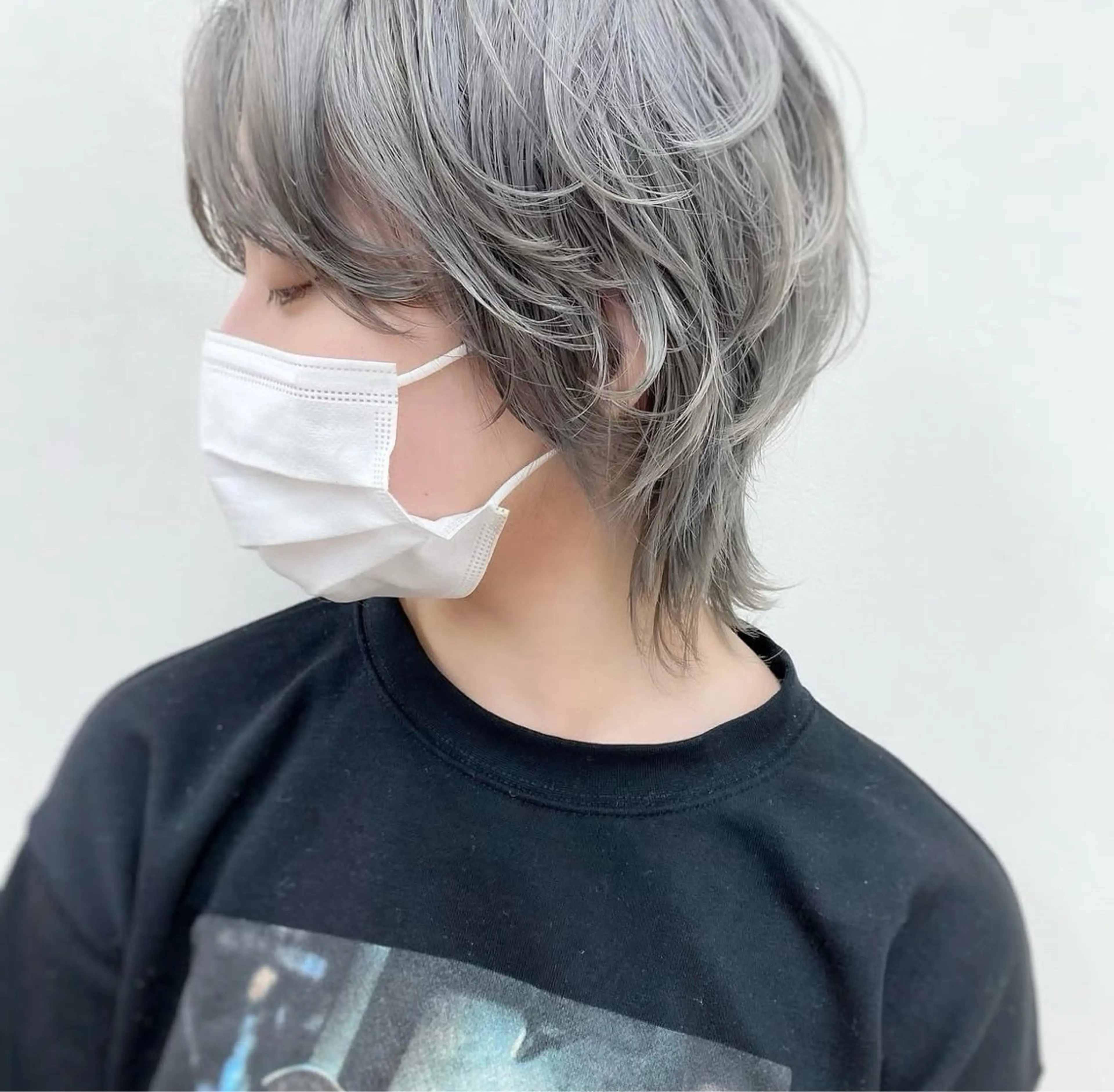 ショート カラー アッシュ シルバー シルバーアッシュ ナカジマ ナナのヘアスタイル