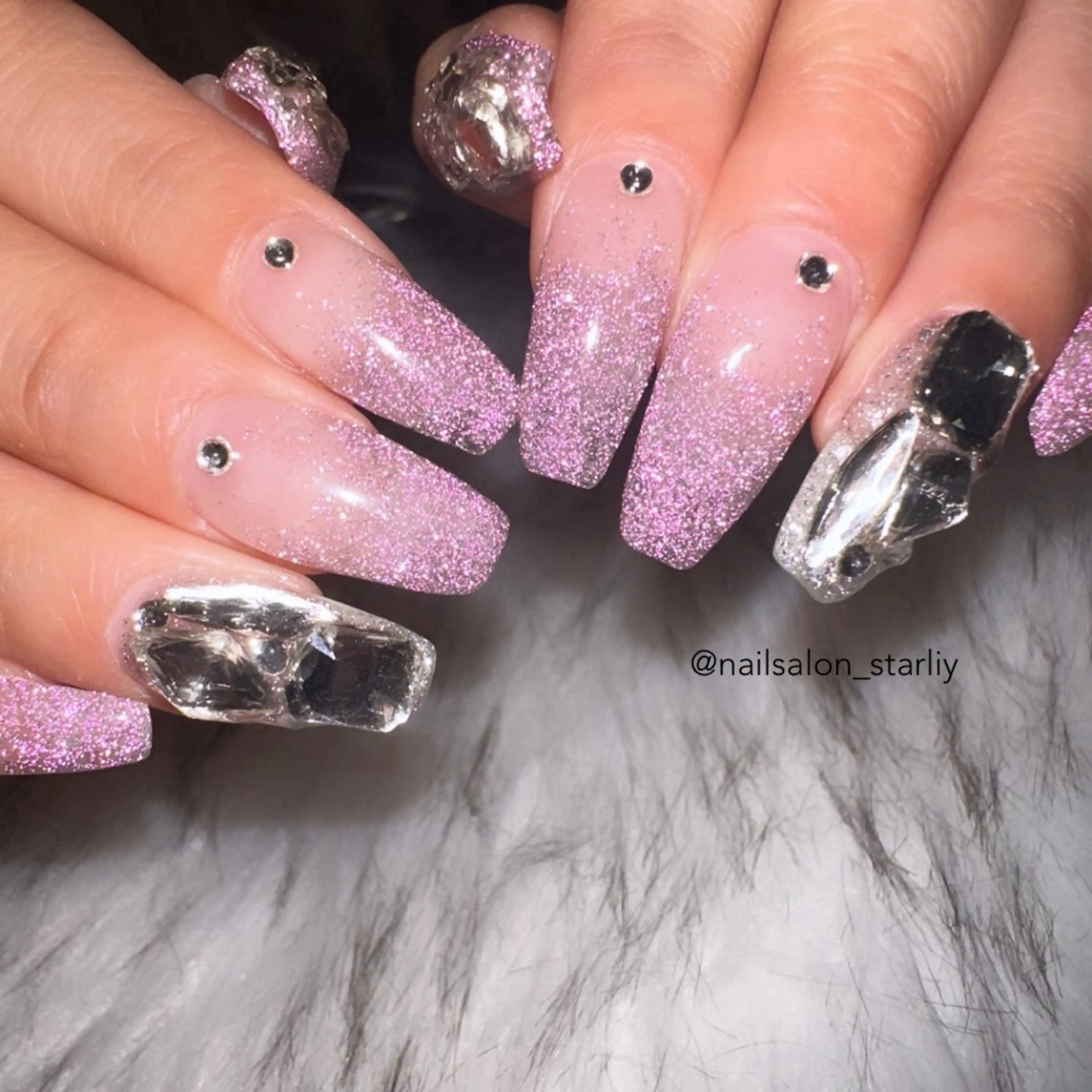 ネイル Starliy所属・~Starliy~ 三重県津市のネイルデザイン