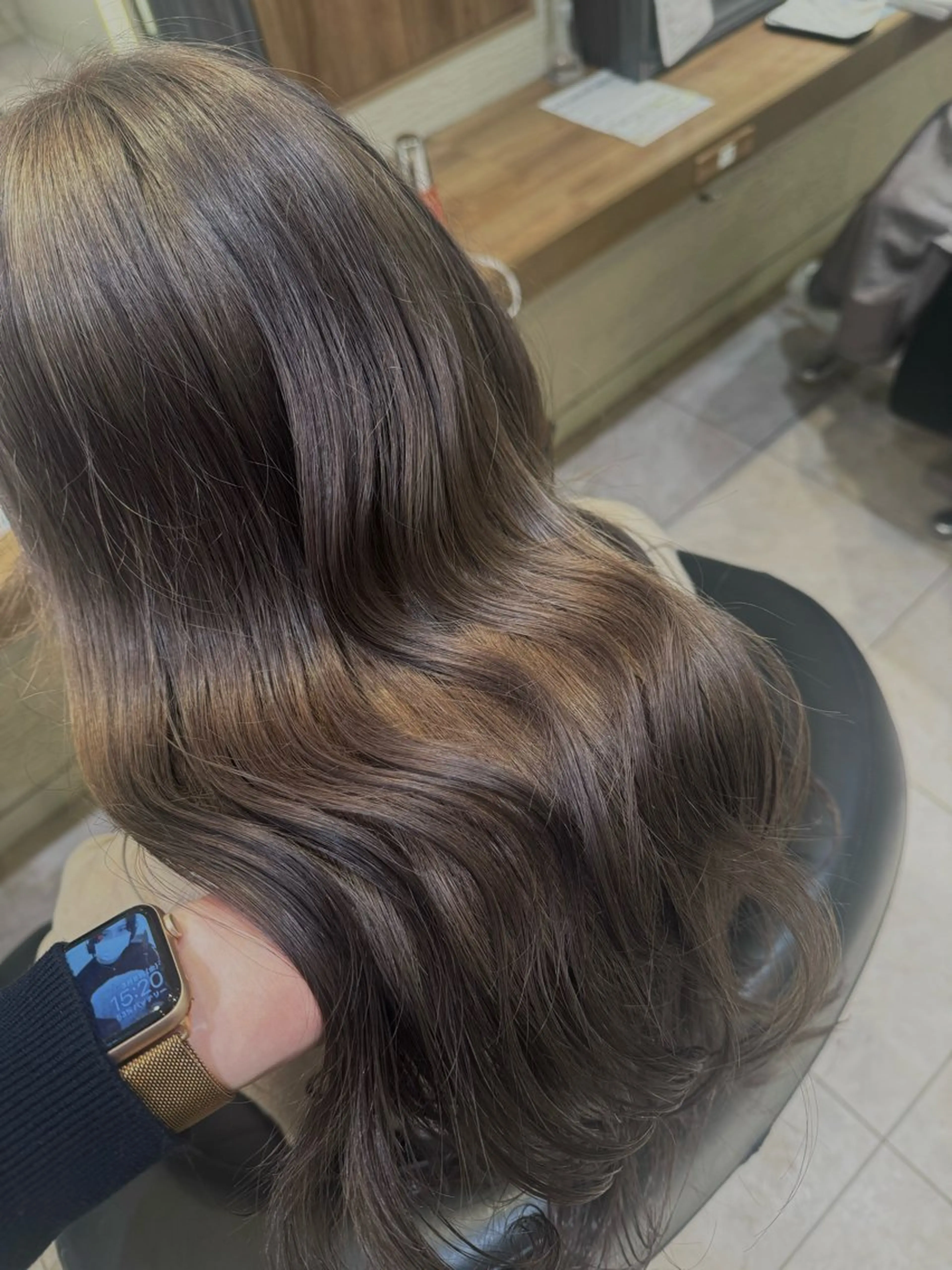 ロング カラー ヘアカラー トリートメント さら艶ストレート 🩶Suzuneのヘアスタイル