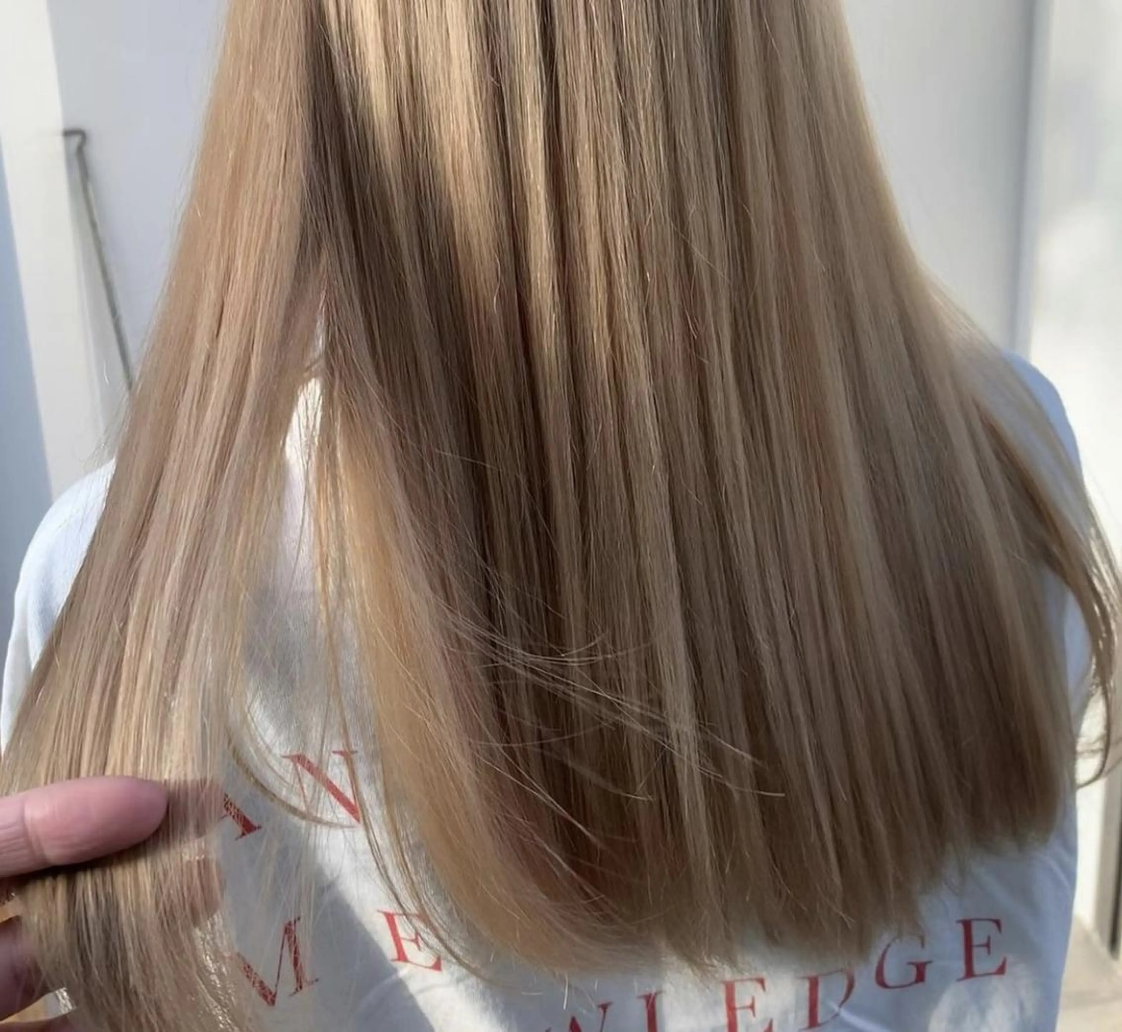 ミディアム パーマ カラー ショートボブ ミディアムパーマ アディクシーカラー ブリーチ ケアブリーチ ヘアカラー CEINE OURのヘアスタイル