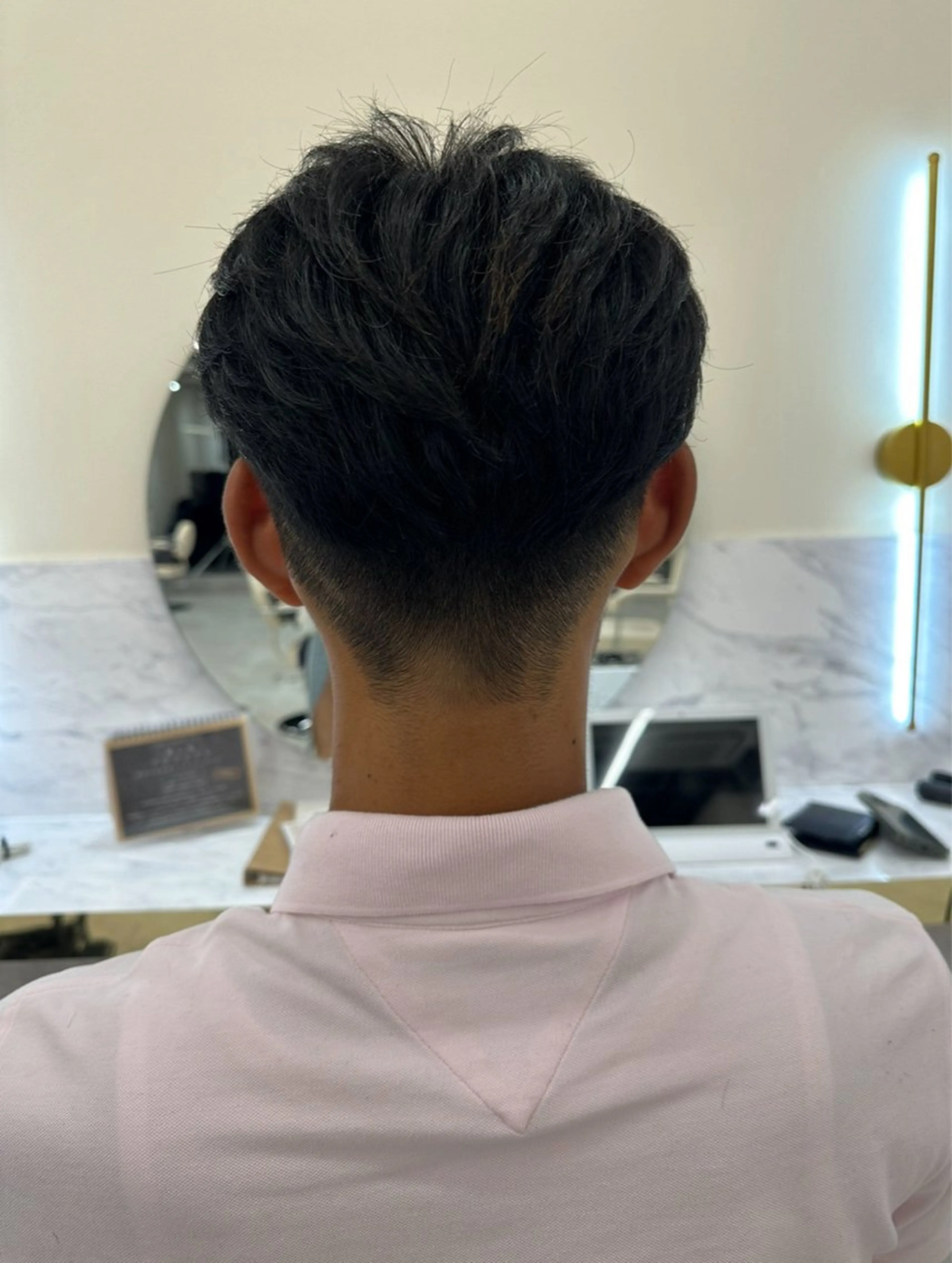 ショート カラー メンズ センターパート マッシュ 刈り上げ カット メンズ/心斎橋/ Momoka💎🫧のヘアスタイル