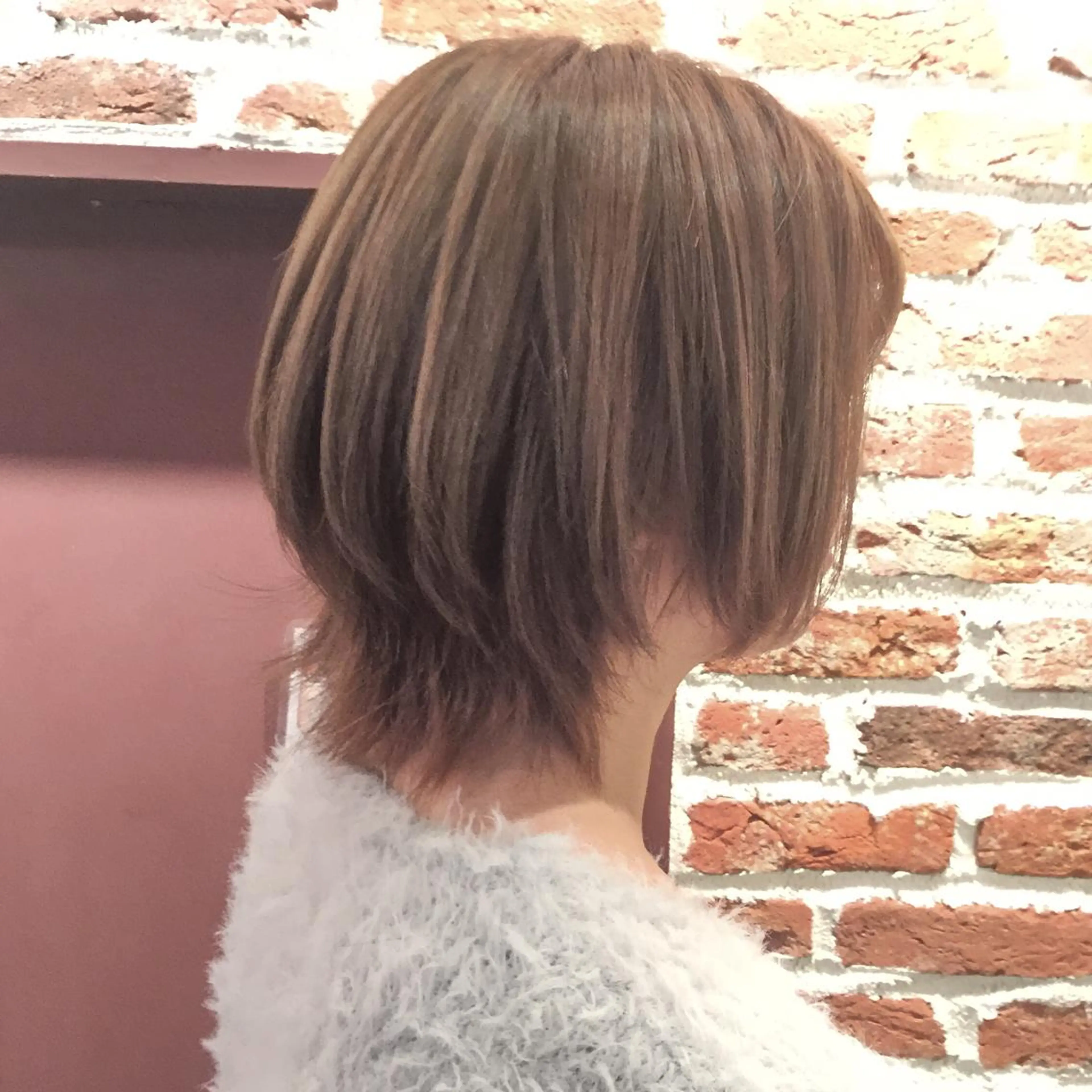 ショート カラー アッシュ ベージュカラー ボブ ウルフカット ホワイト&レイヤーカ ットエクステ長畠俊輔のヘアスタイル