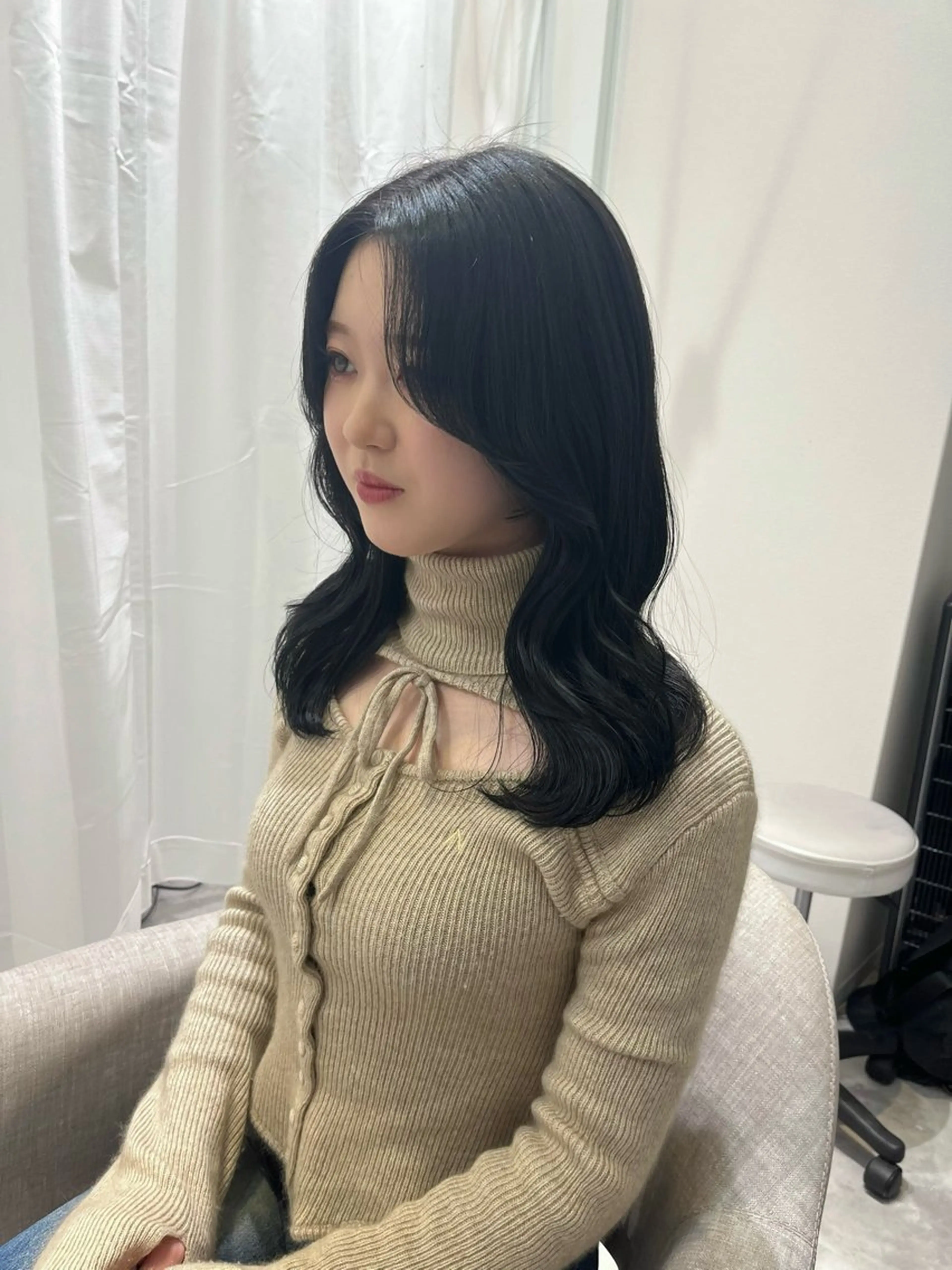 𓊆minimo限定𓊇 顔まわりcut + 透明感color + Aujua 5step トリートメント 🏹の写真