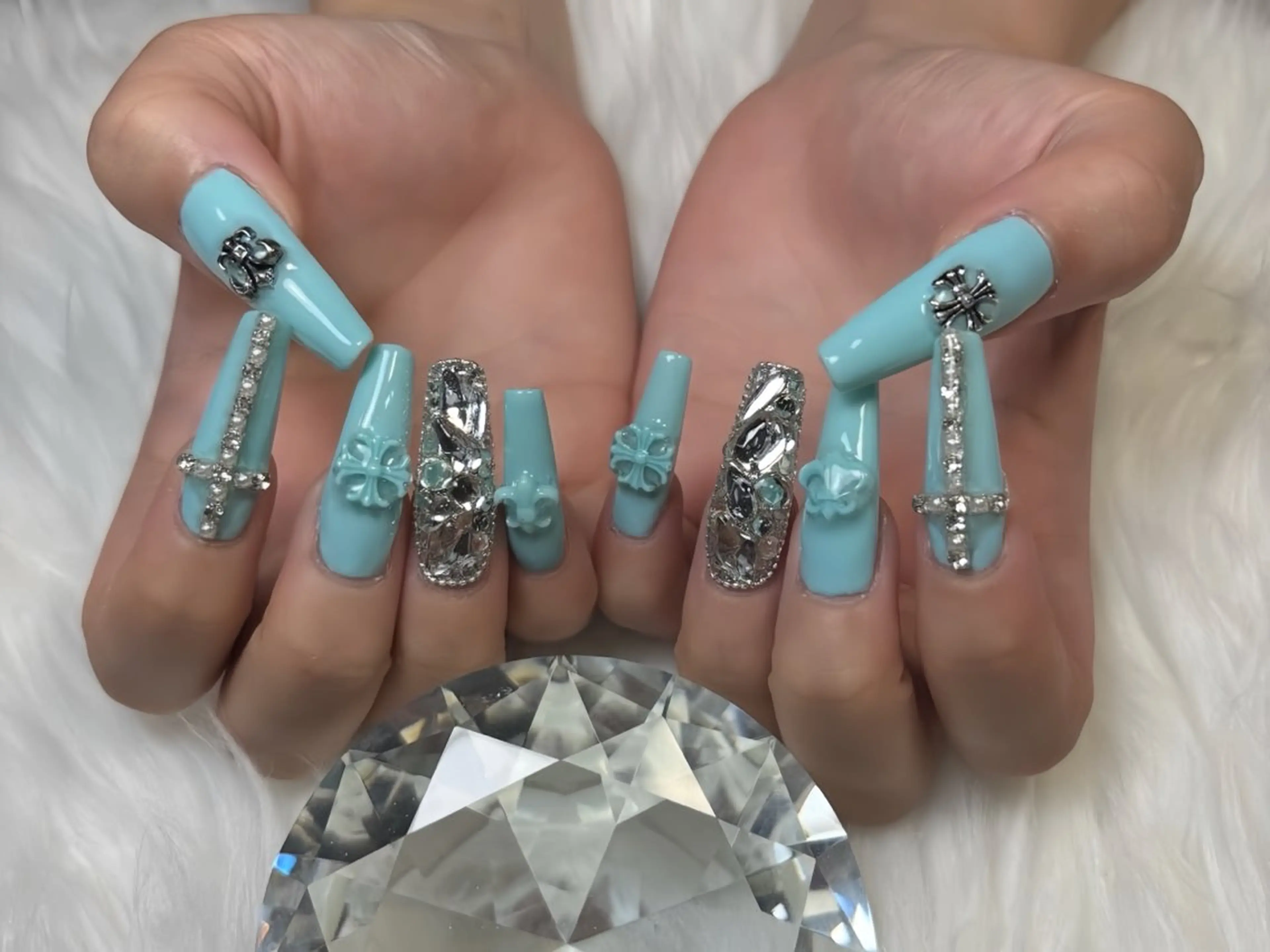 ネイル アートネイル 長さ出し ガーリー 韓国ネイル 持ち込み Rin Nail 新大久保店のネイルデザイン