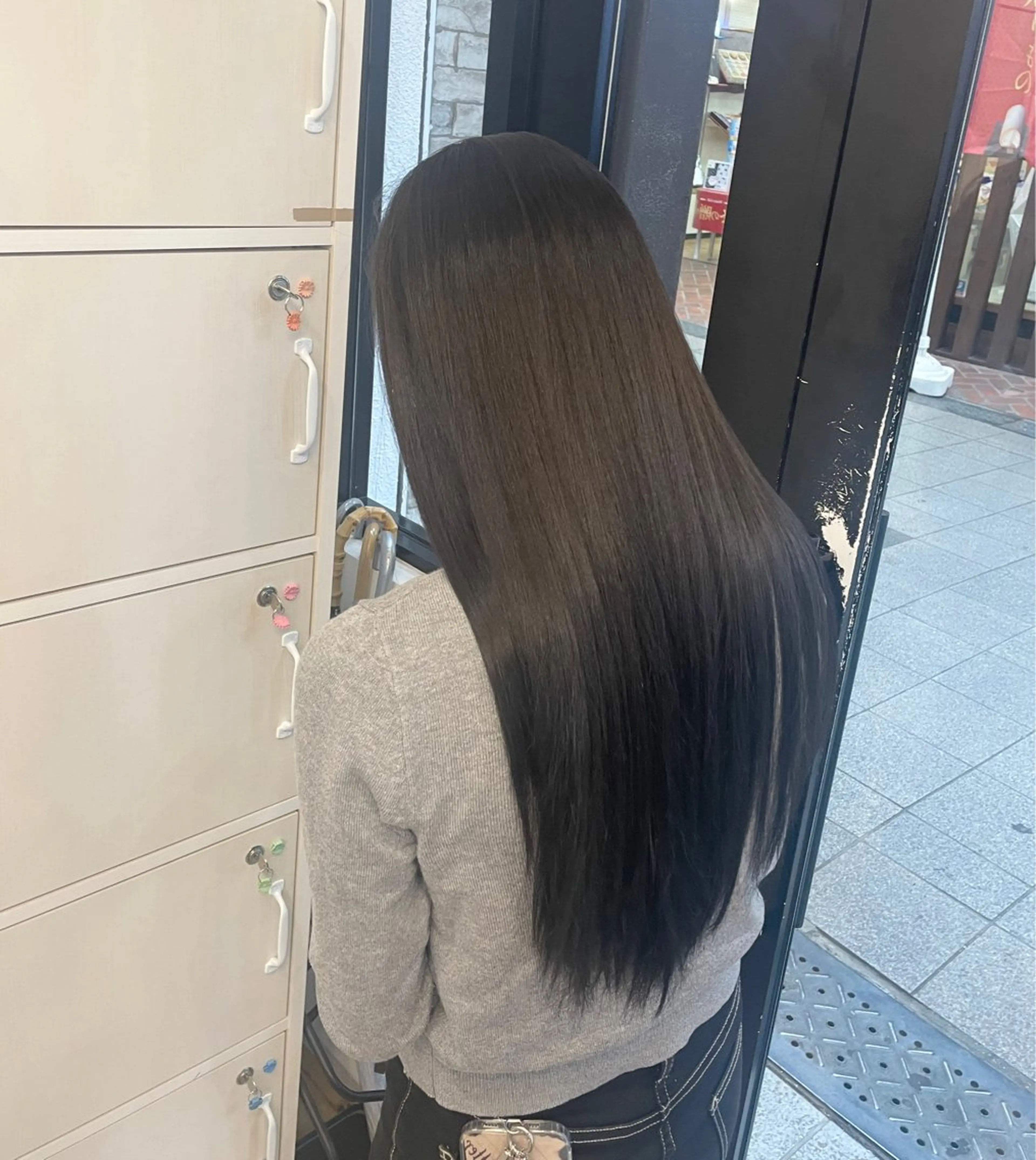 ロング アッシュ アッシュブラウン ヘアカラー トリートメント 髪質改善   Aime 北花田 縮毛矯正 サロン 【エメ】所属・【Aime】 ユウアのヘアスタイル