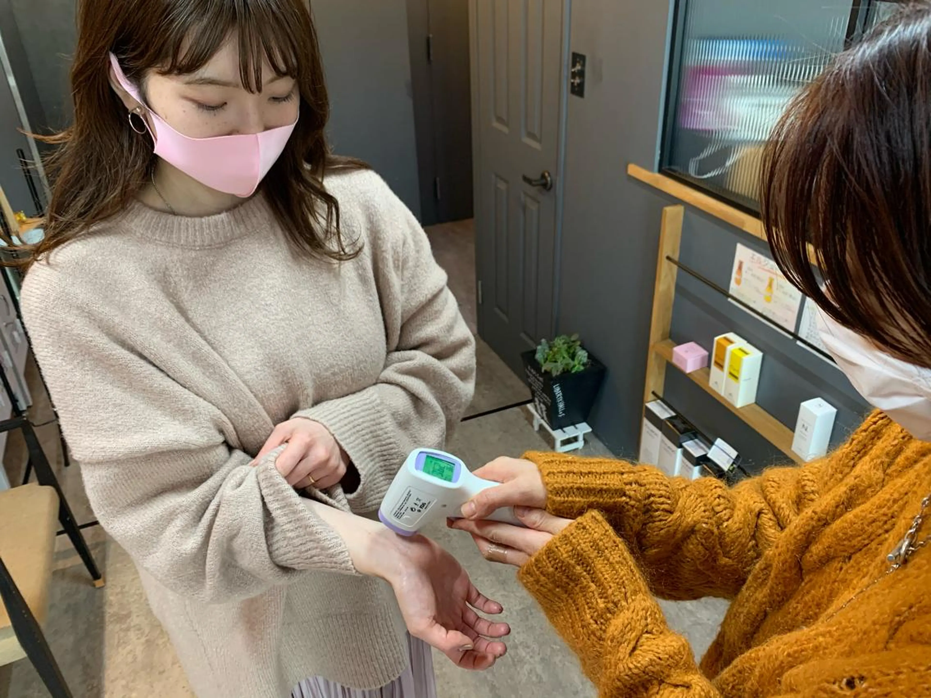 カラー パーマ eyesburg W/est所属・ショート 村上のヘアスタイル