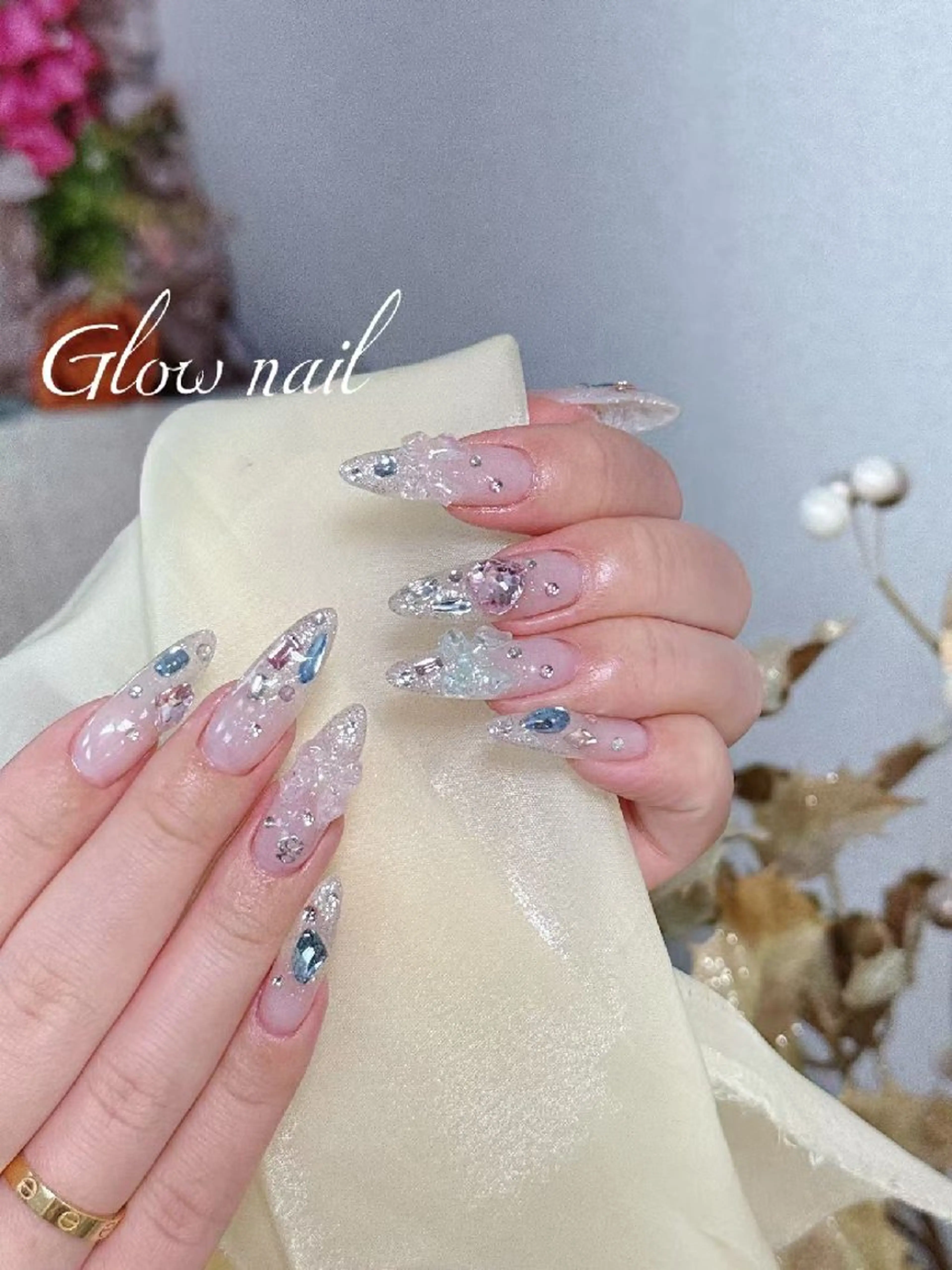 ネイル グロー ネイルのネイルデザイン