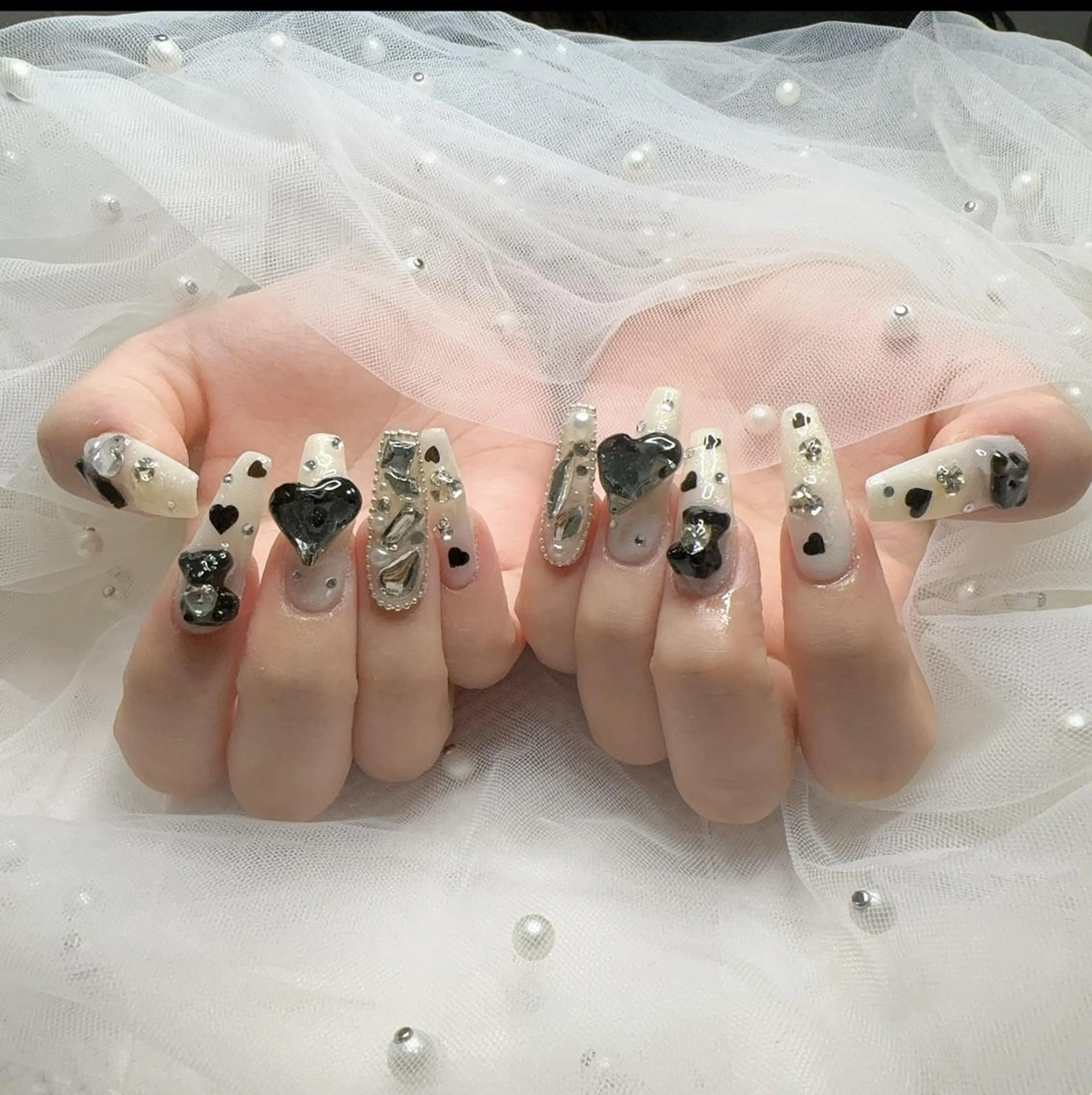 ネイル ハンドネイル 🎀シズカ nail🎀のネイルデザイン