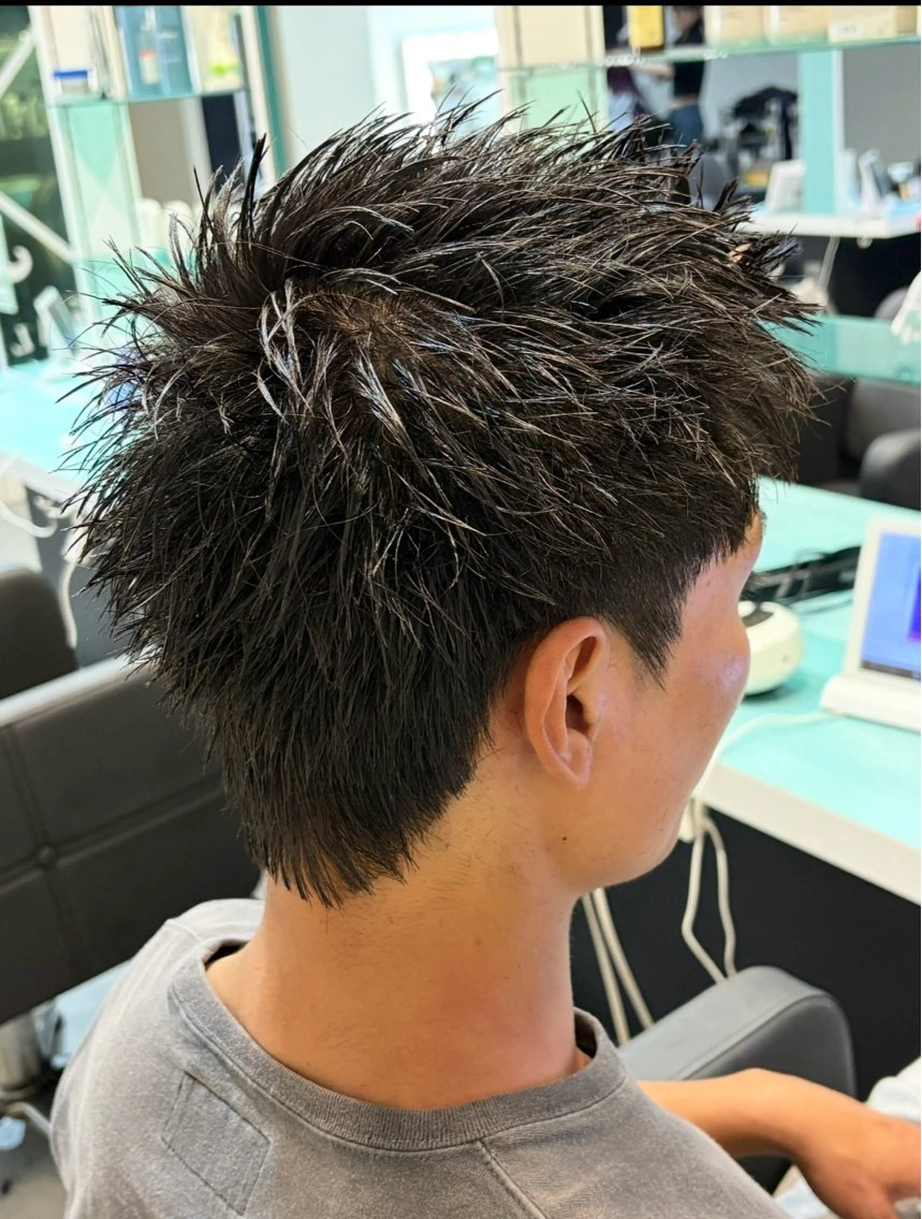 メンズカット(メンズ短髪カット)の写真