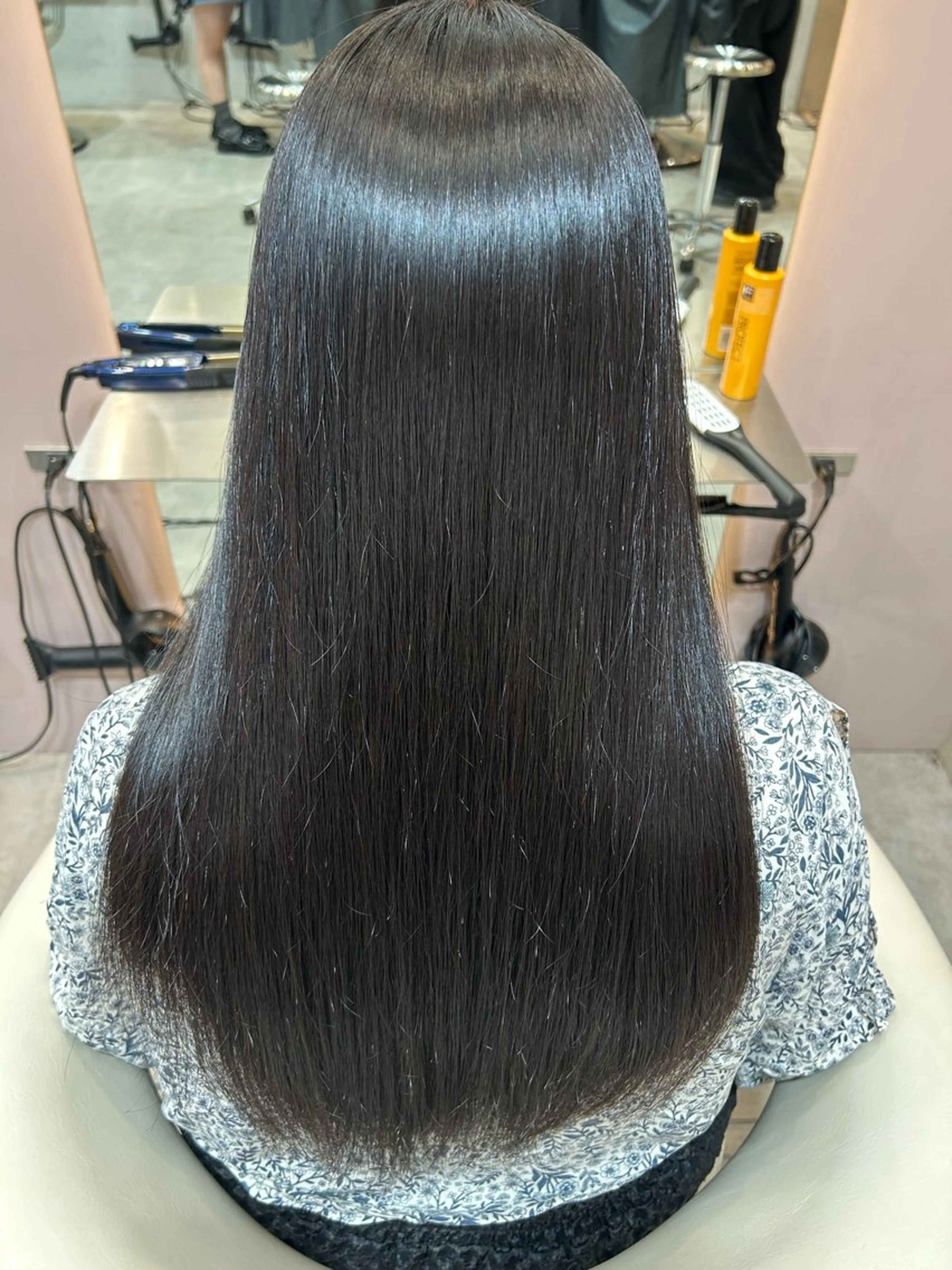 ロング カット ヘアカラー 縮毛矯正 美髪矯正🫧/ 吉田こうすけのヘアスタイル