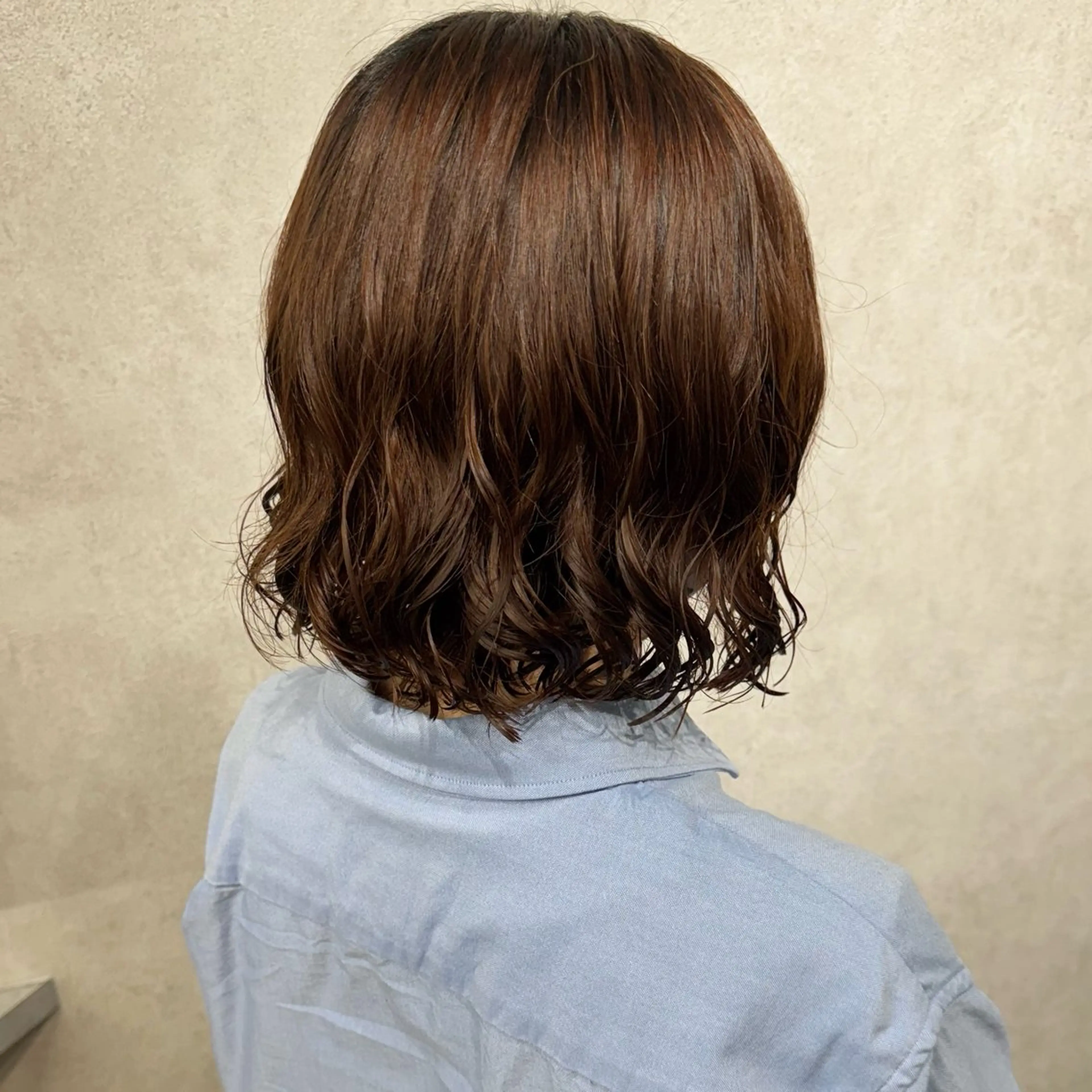 ミディアム パーマ ミディアムパーマ ボブ カット パーマ 女性限定 / AYANO 💗🪽のヘアスタイル