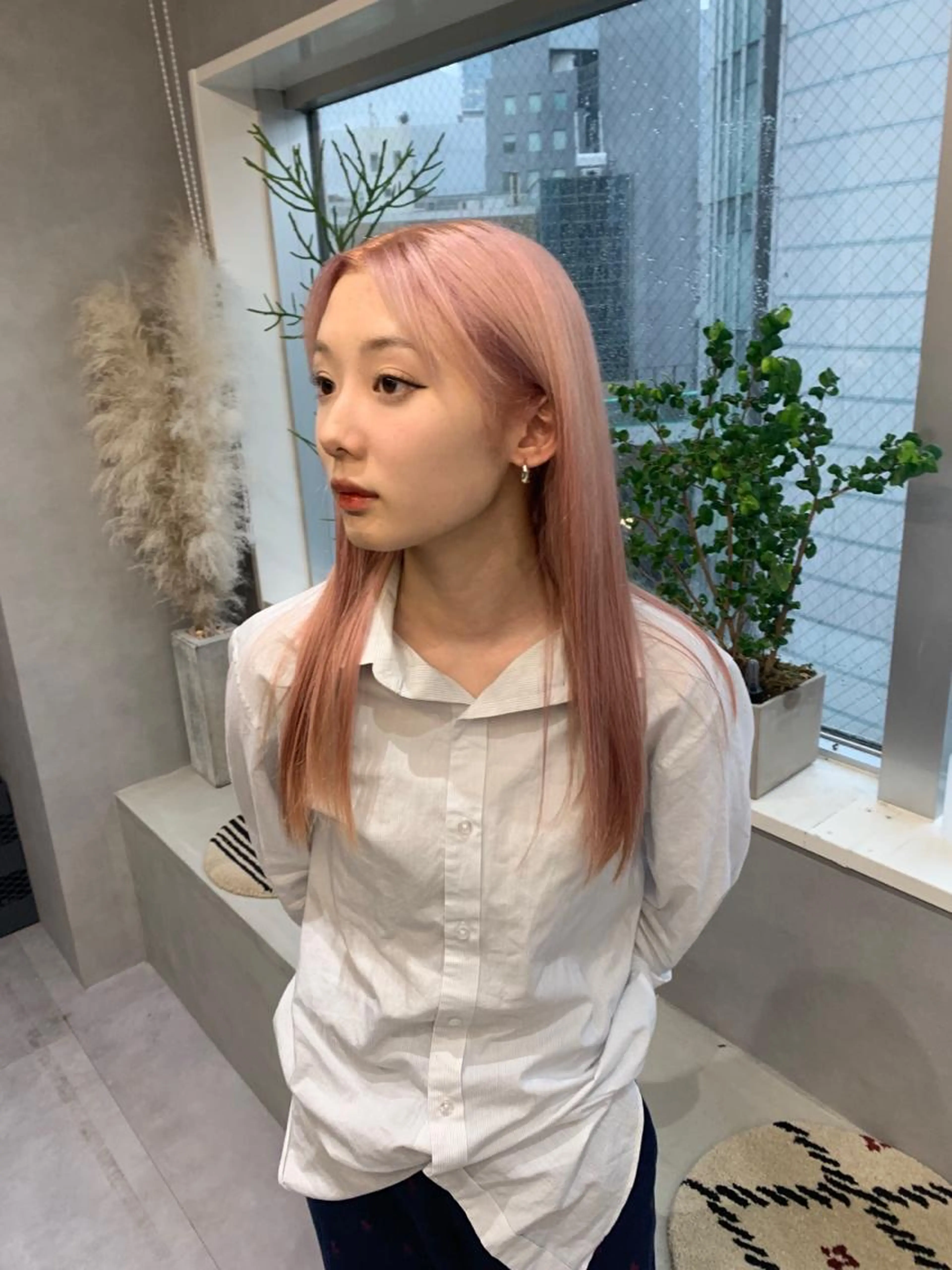 ブリーチリタッチ＋カラー+トリートメント🩶の写真